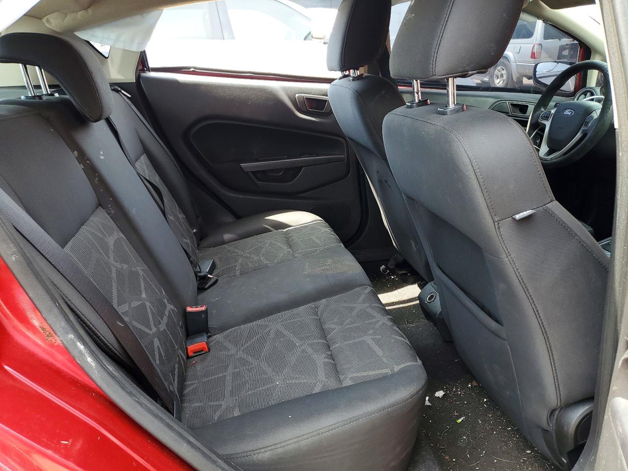 2011 Ford Fiesta Se Red vin: 3FADP4EJ0BM144658
