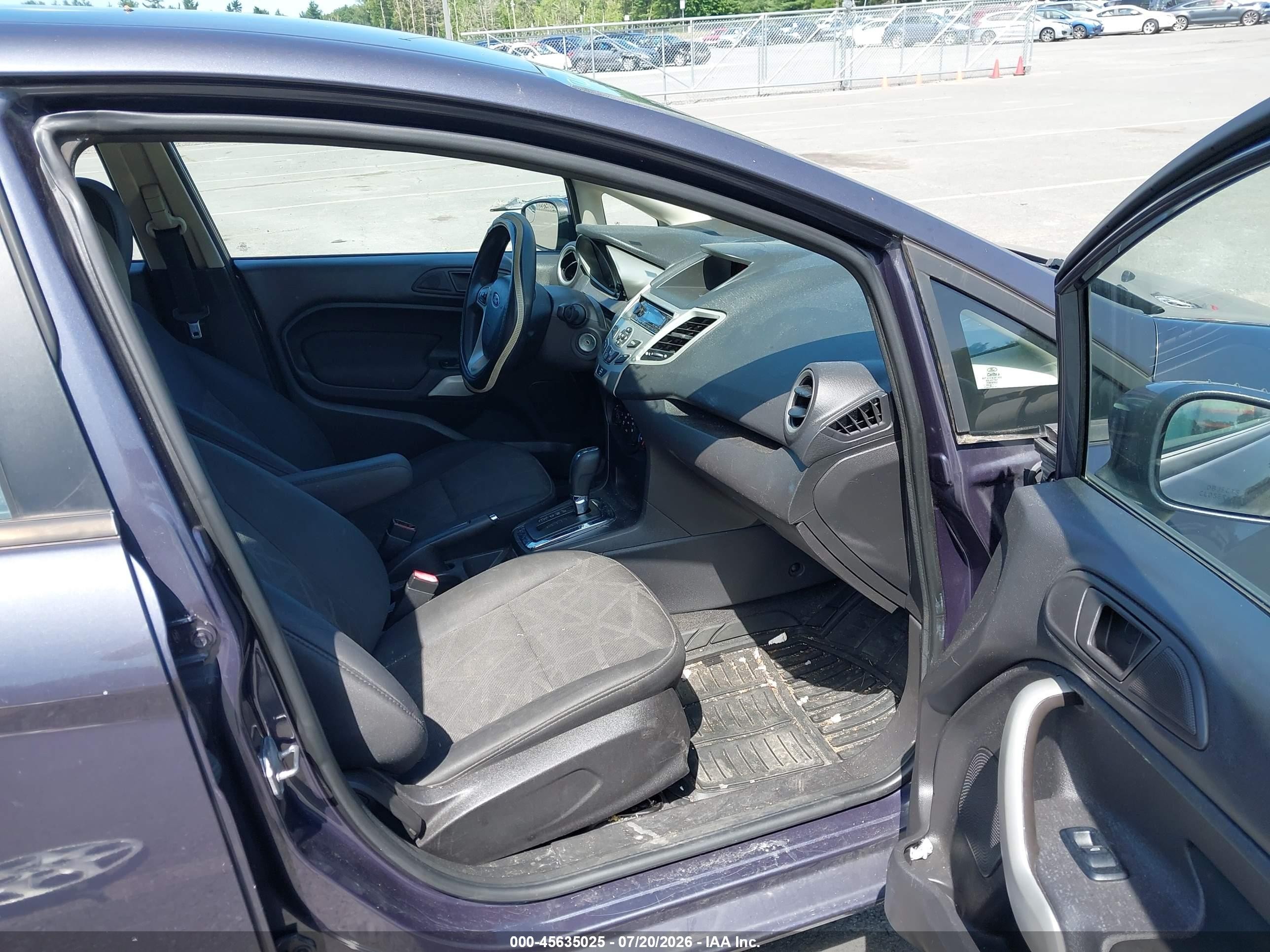 2012 Ford Fiesta Se Blue vin: 3FADP4EJ0CM197944