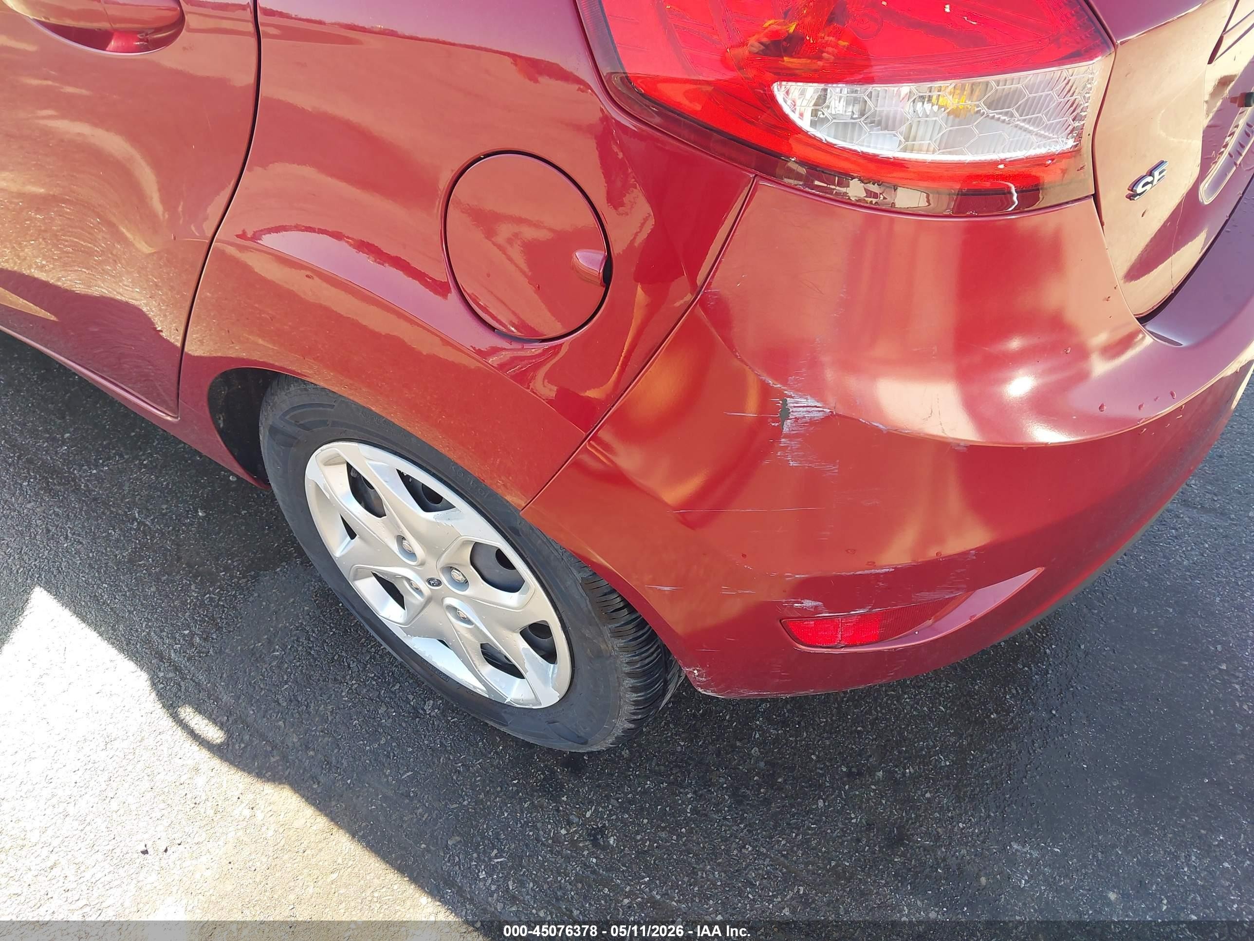 2013 Ford Fiesta Se Red vin: 3FADP4EJ0DM130830