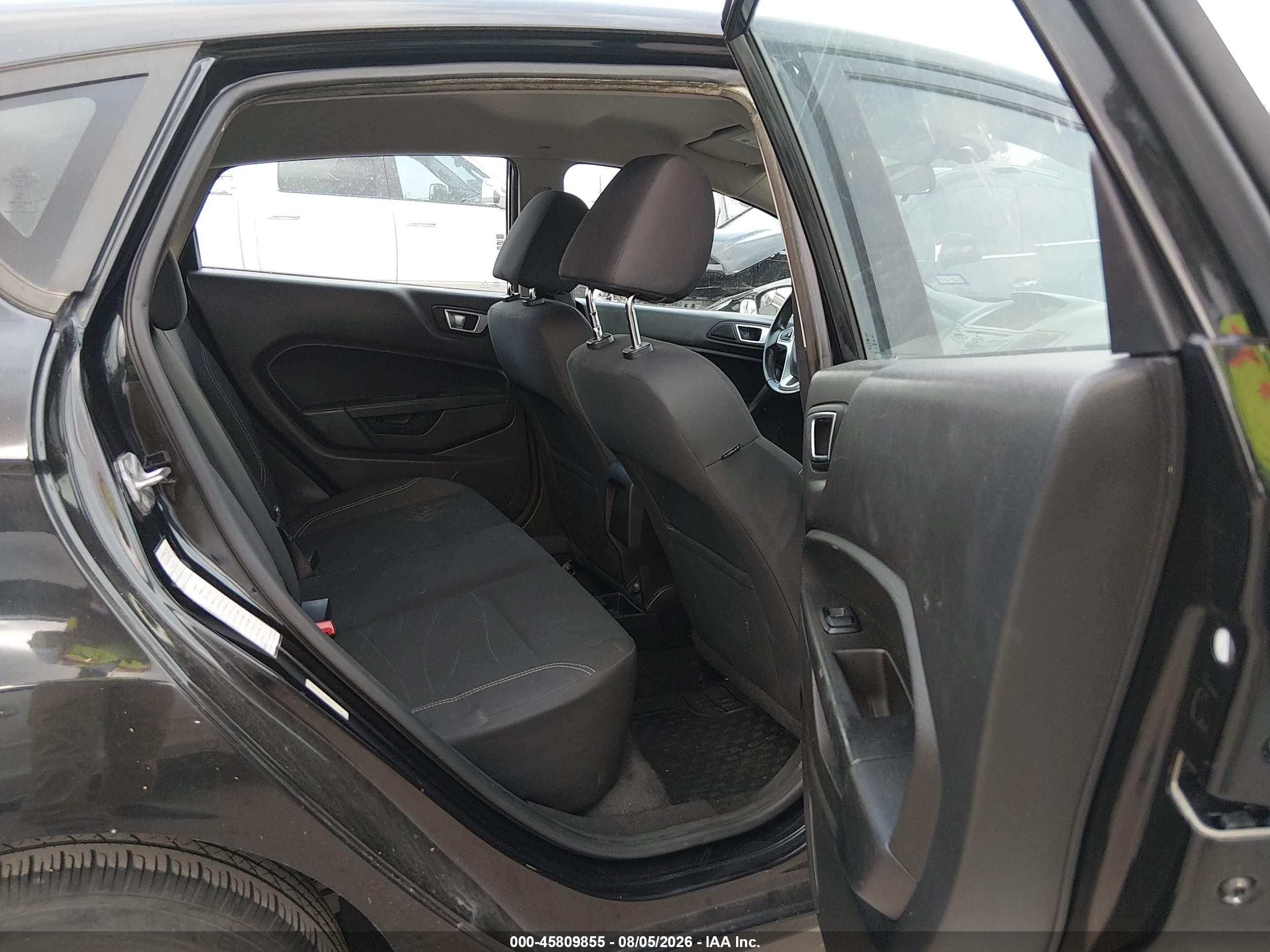 2015 Ford Fiesta Se Black vin: 3FADP4EJ0FM101525