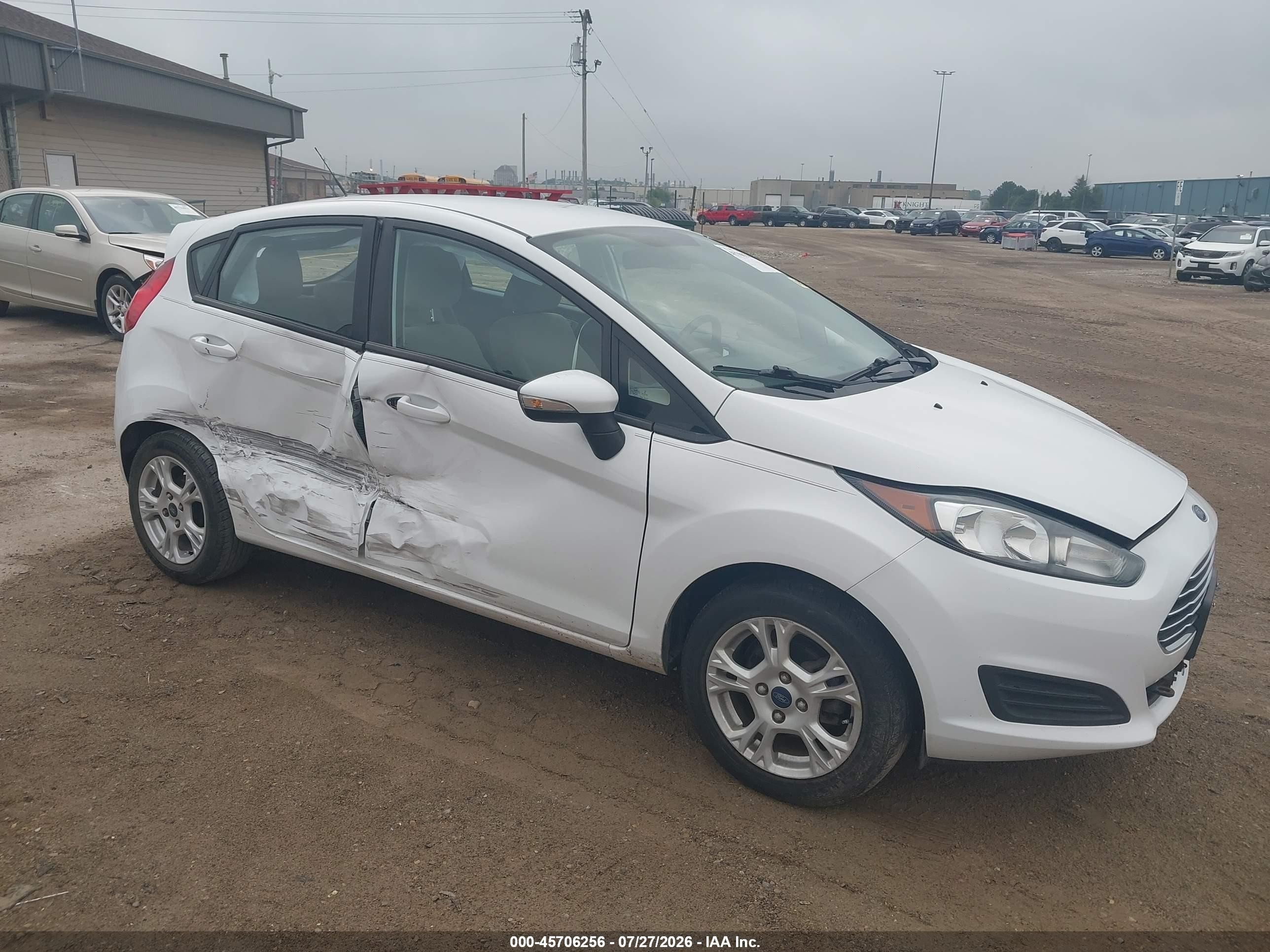2015 Ford Fiesta Se White vin: 3FADP4EJ0FM105395