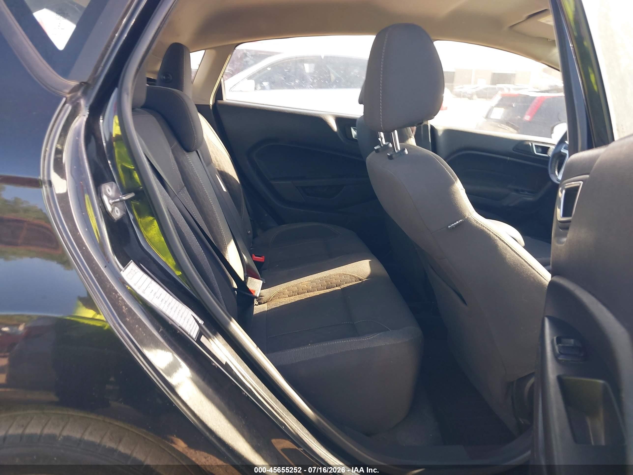 2015 Ford Fiesta Se Black vin: 3FADP4EJ0FM146755