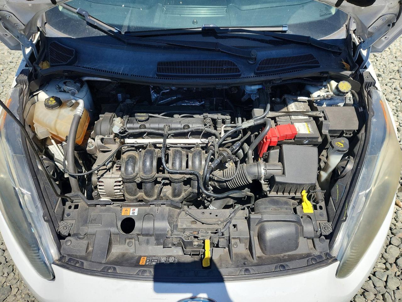 2015 Ford Fiesta Se White vin: 3FADP4EJ0FM217050