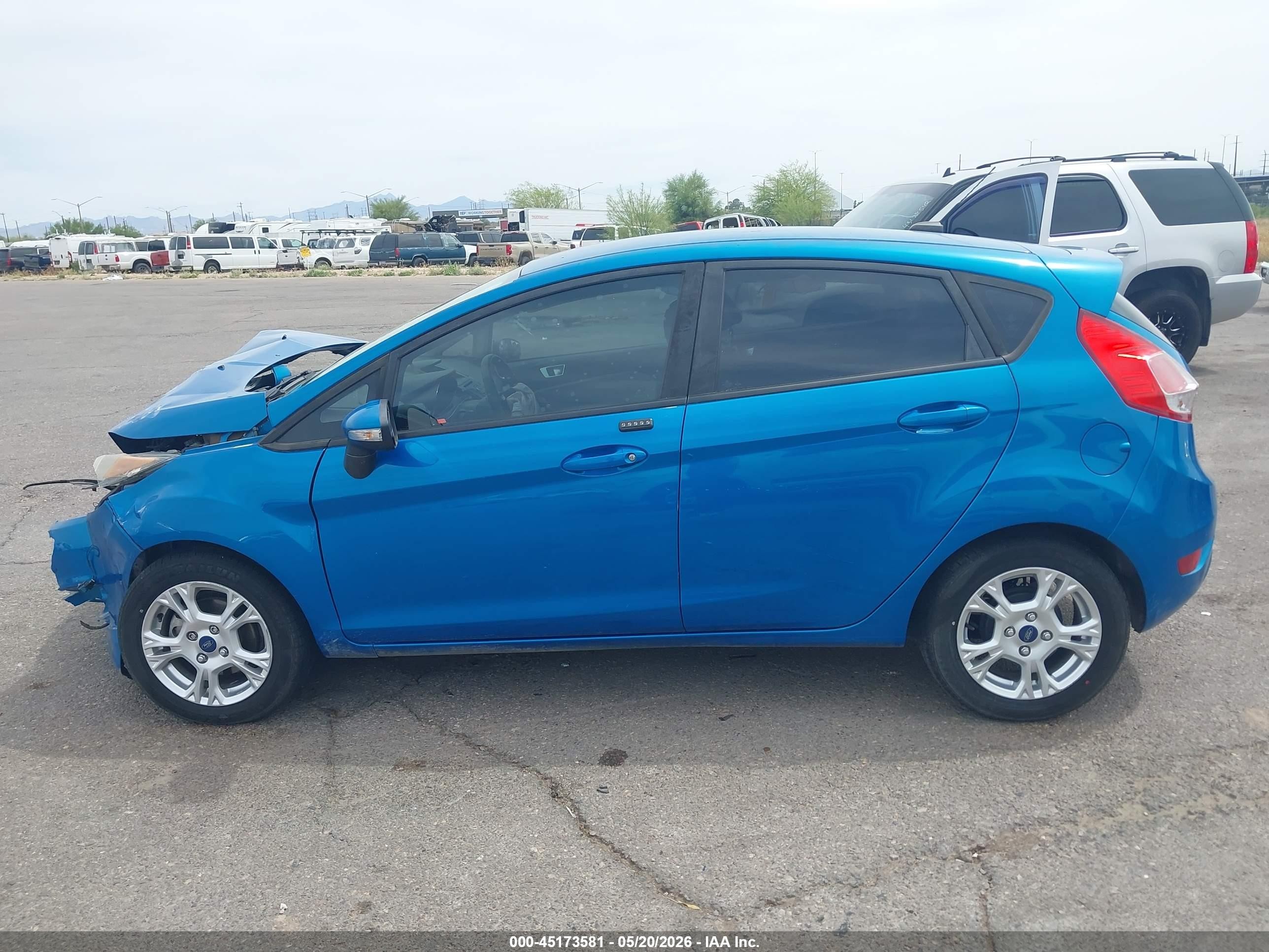2015 Ford Fiesta Se Blue vin: 3FADP4EJ0FM221535