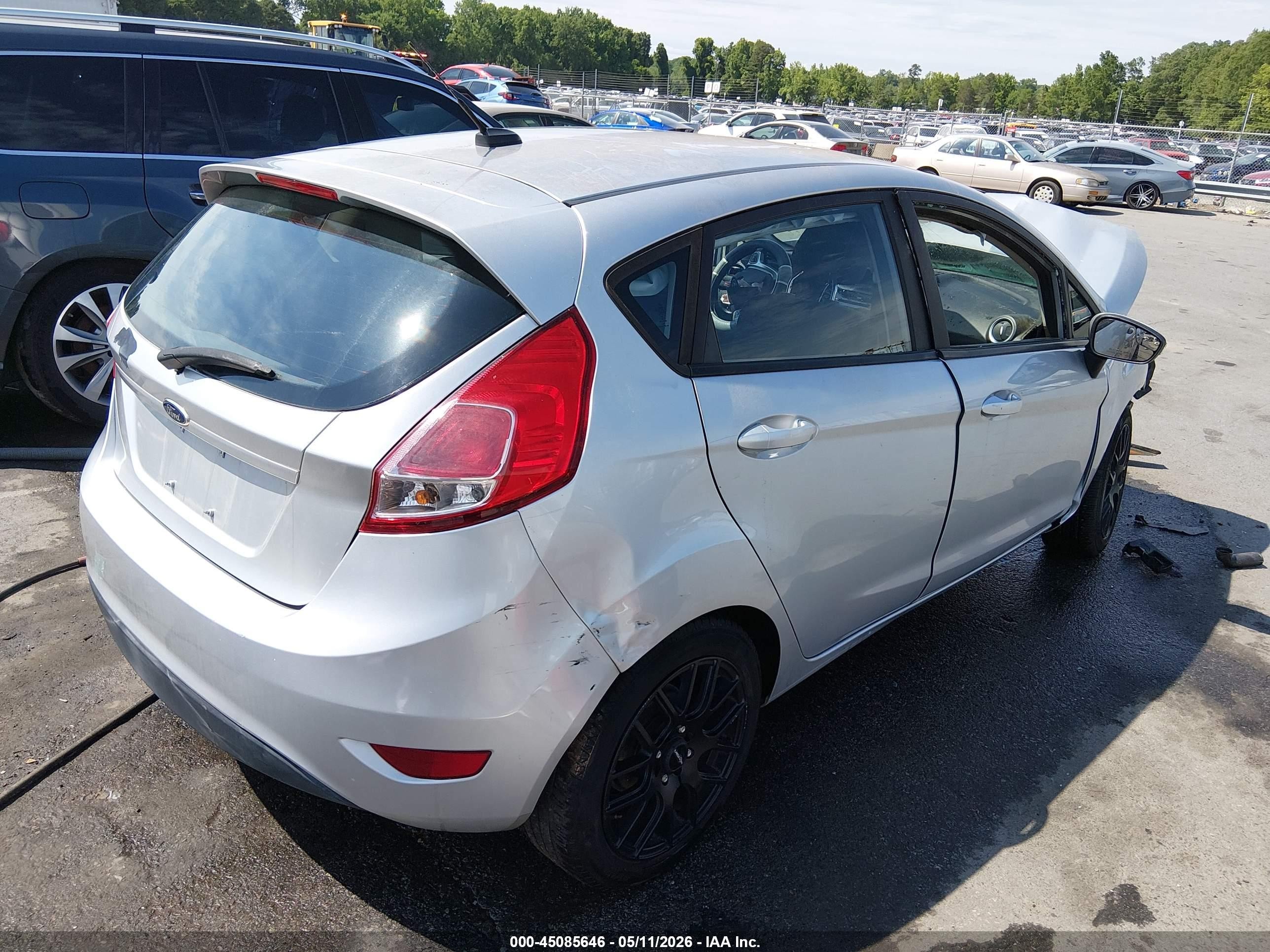 2016 Ford Fiesta Se Gray vin: 3FADP4EJ0GM157885