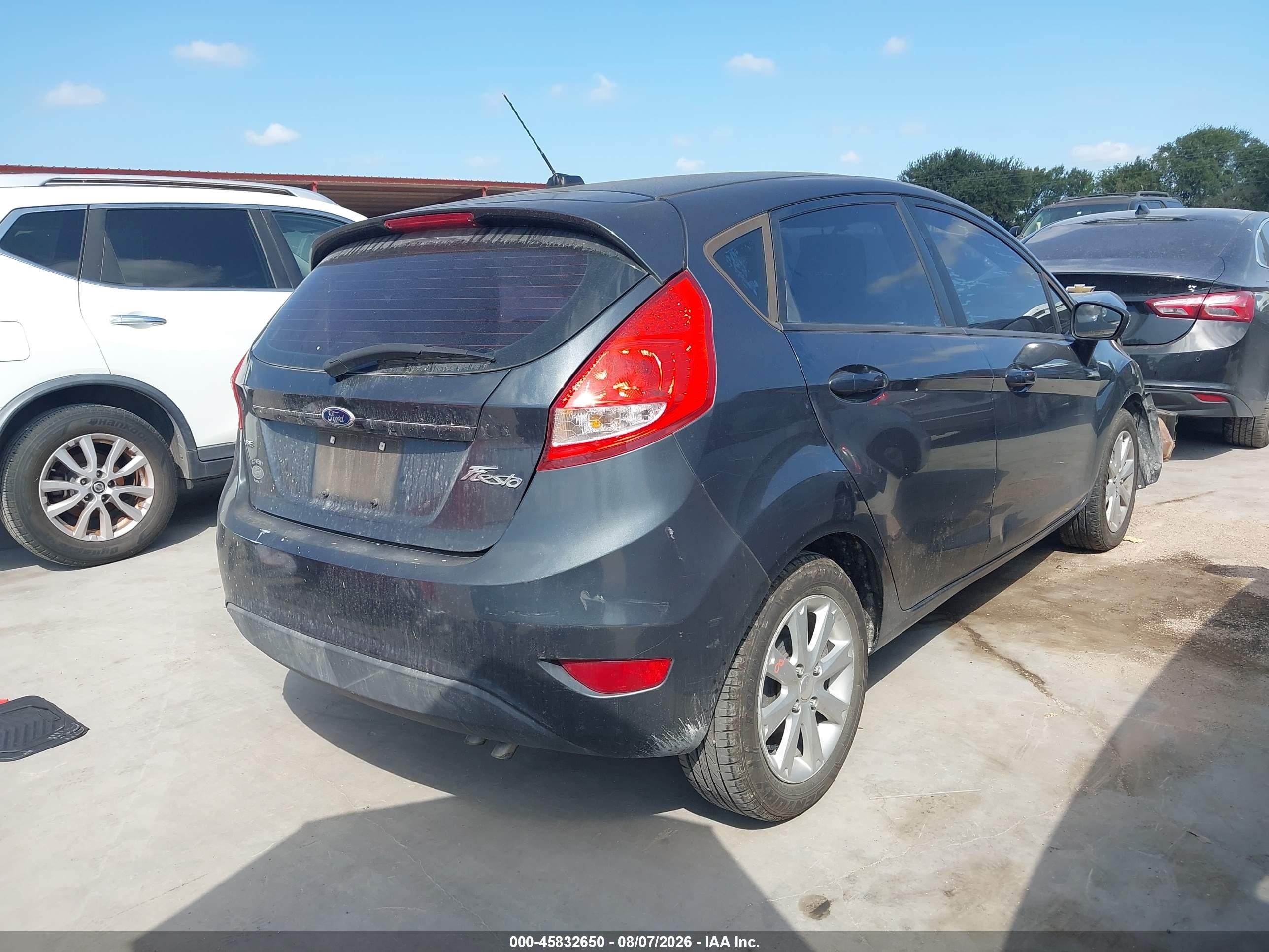 2011 Ford Fiesta Se Blue vin: 3FADP4EJ1BM145205