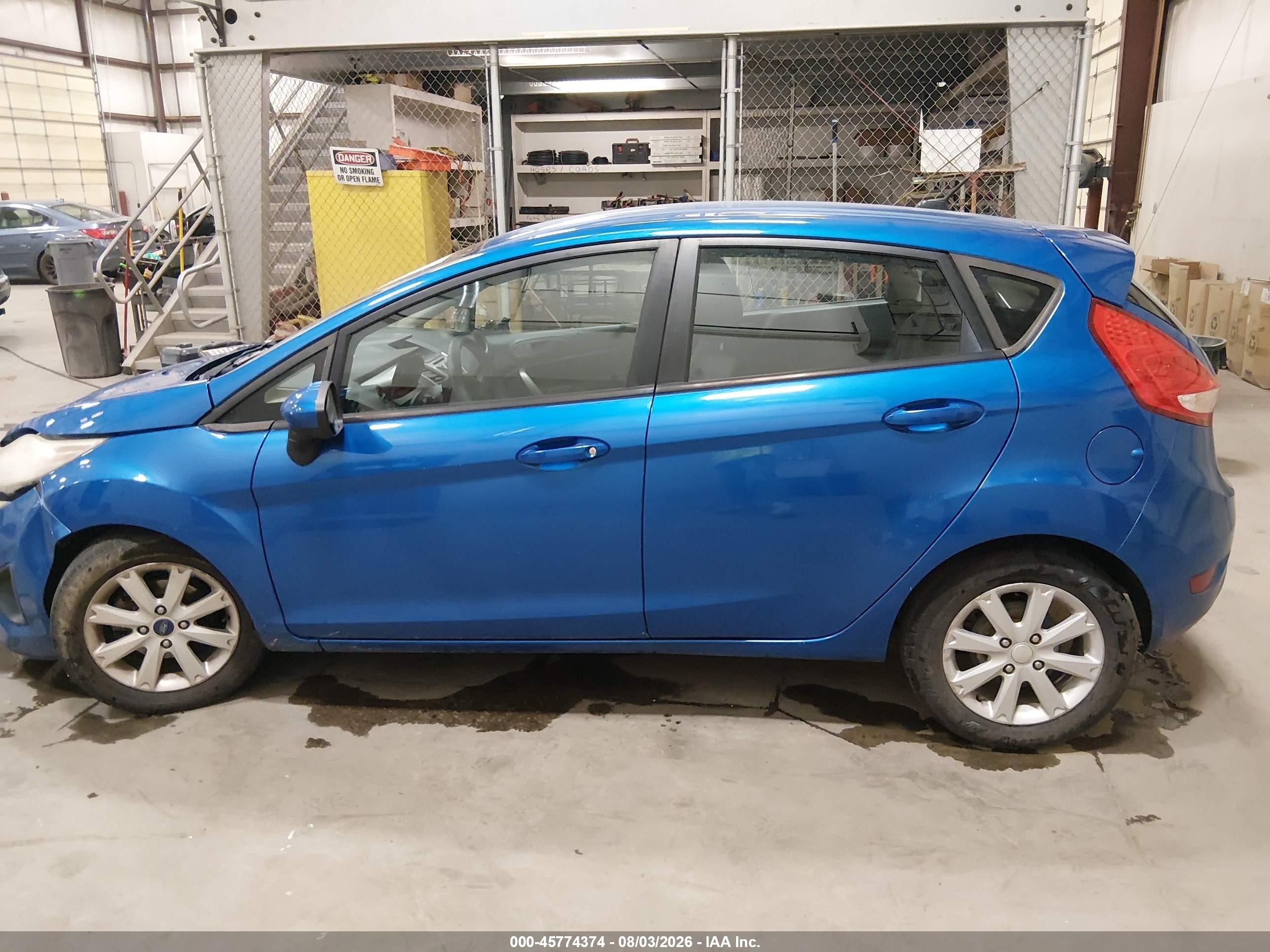 2011 Ford Fiesta Se Blue vin: 3FADP4EJ1BM161839
