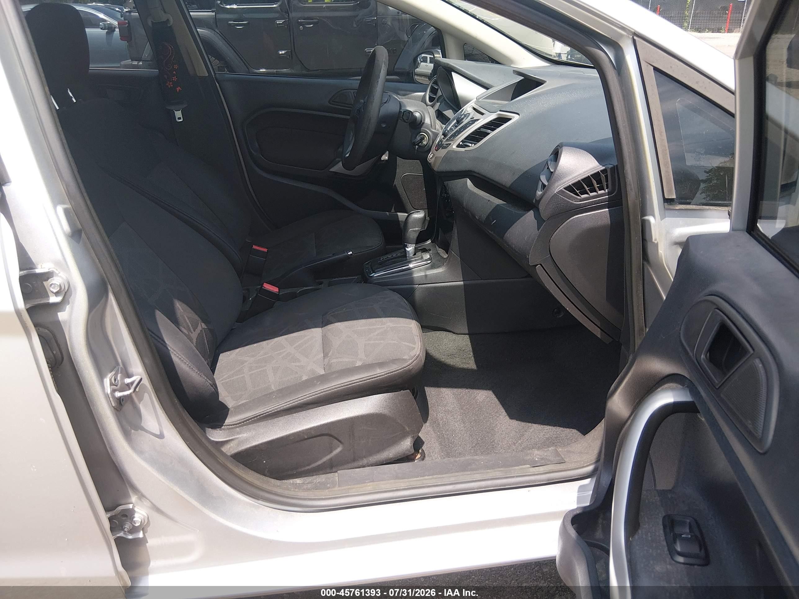 2011 Ford Fiesta Se Silver vin: 3FADP4EJ1BM227676
