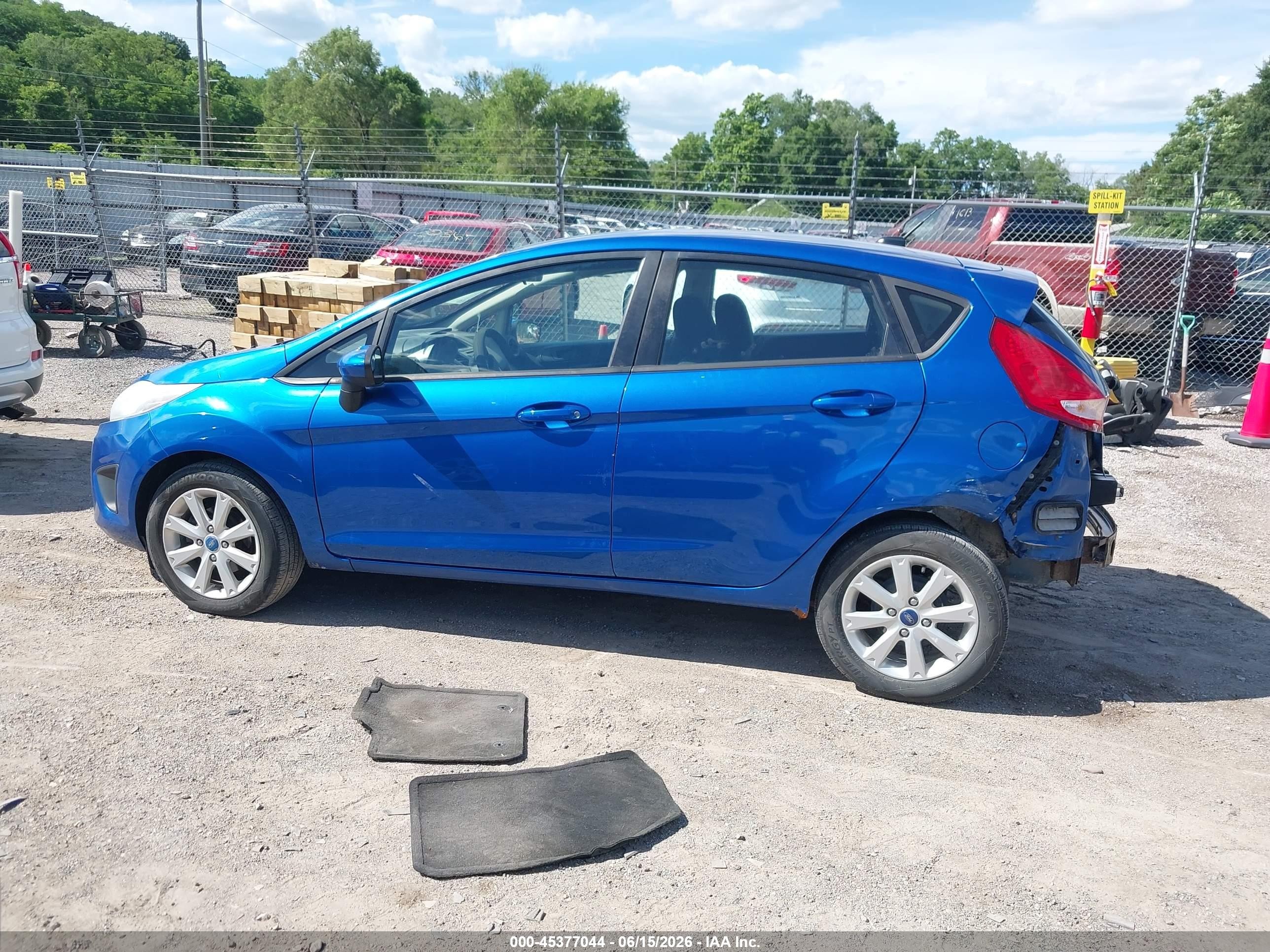 2011 Ford Fiesta Se Синий vin: 3FADP4EJ1BM232697