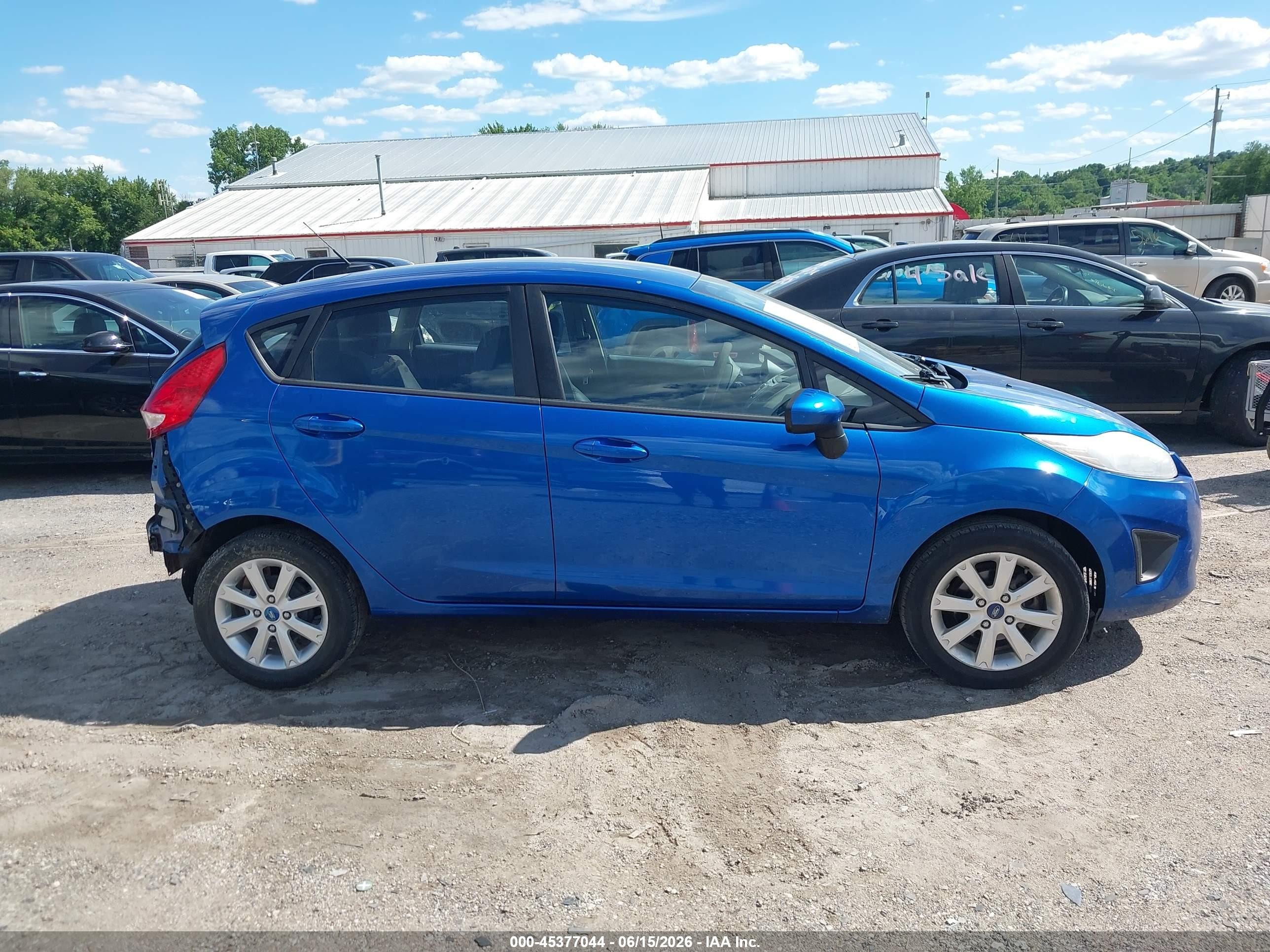 2011 Ford Fiesta Se Синий vin: 3FADP4EJ1BM232697