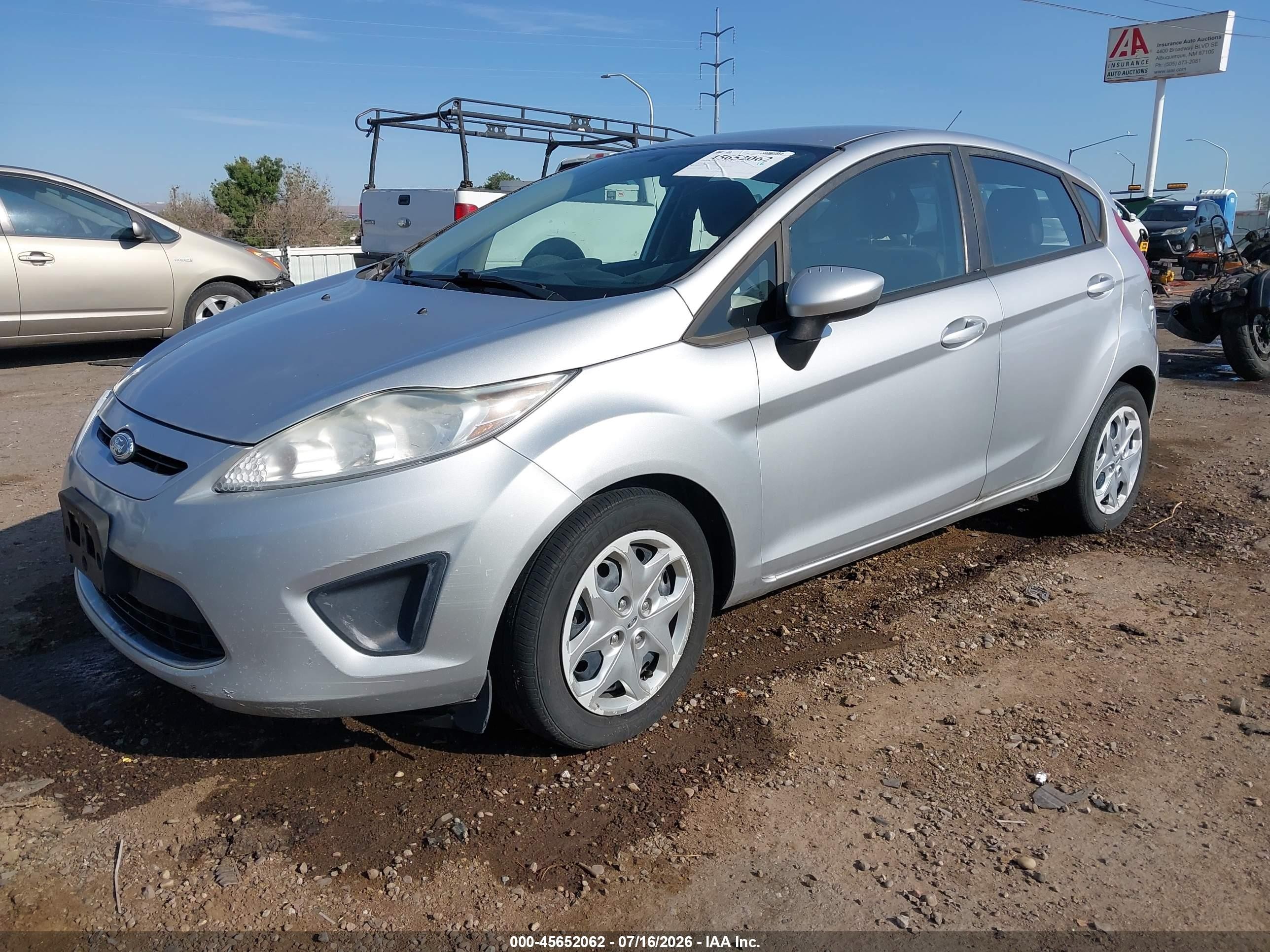 2011 Ford Fiesta Se Серебряный vin: 3FADP4EJ1BM234188