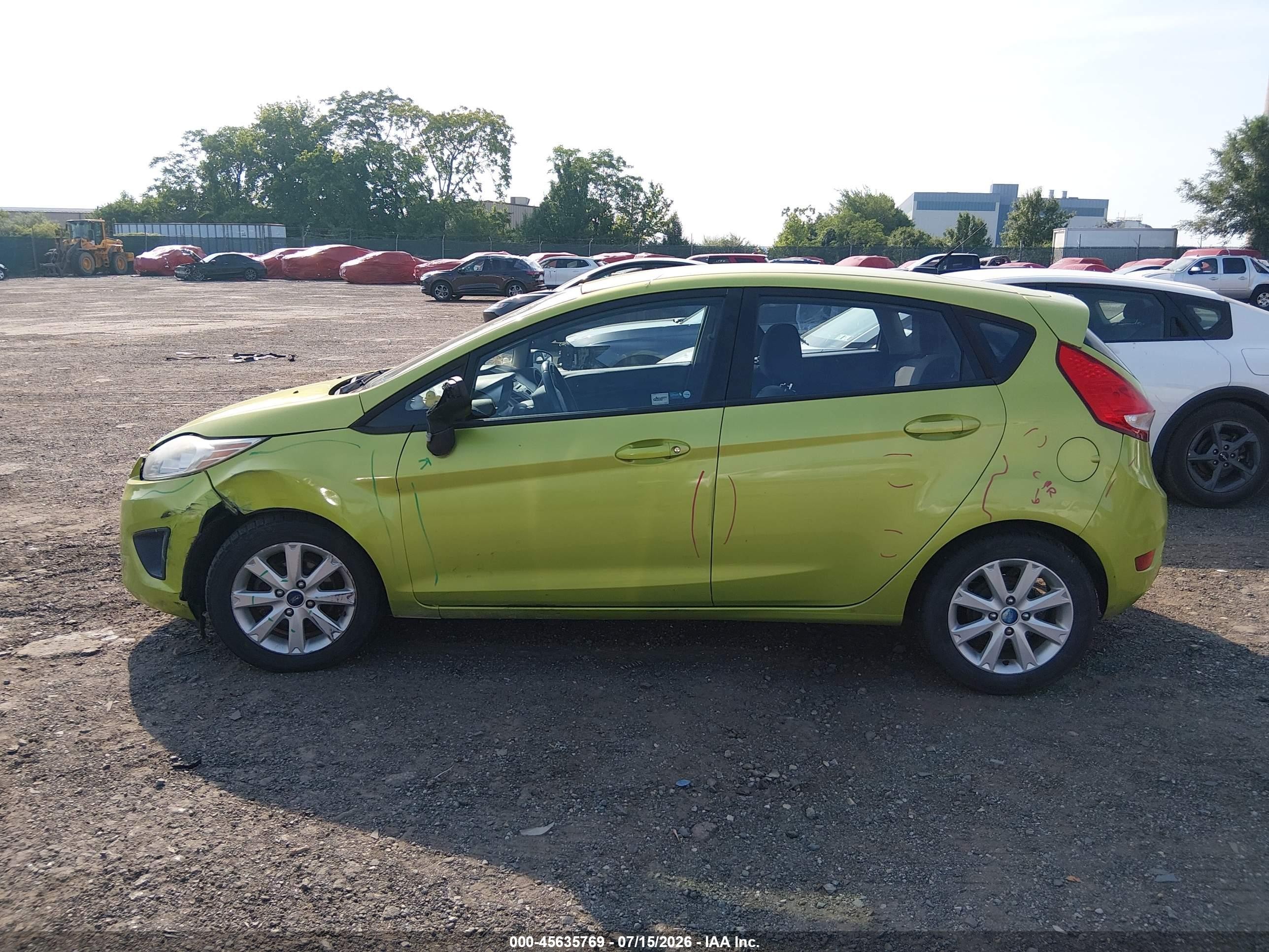 2013 Ford Fiesta Se Green vin: 3FADP4EJ1DM152531