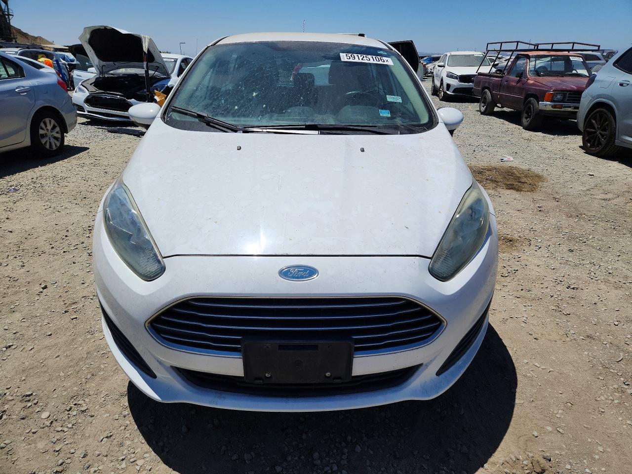 2014 Ford Fiesta Se White vin: 3FADP4EJ1EM121636