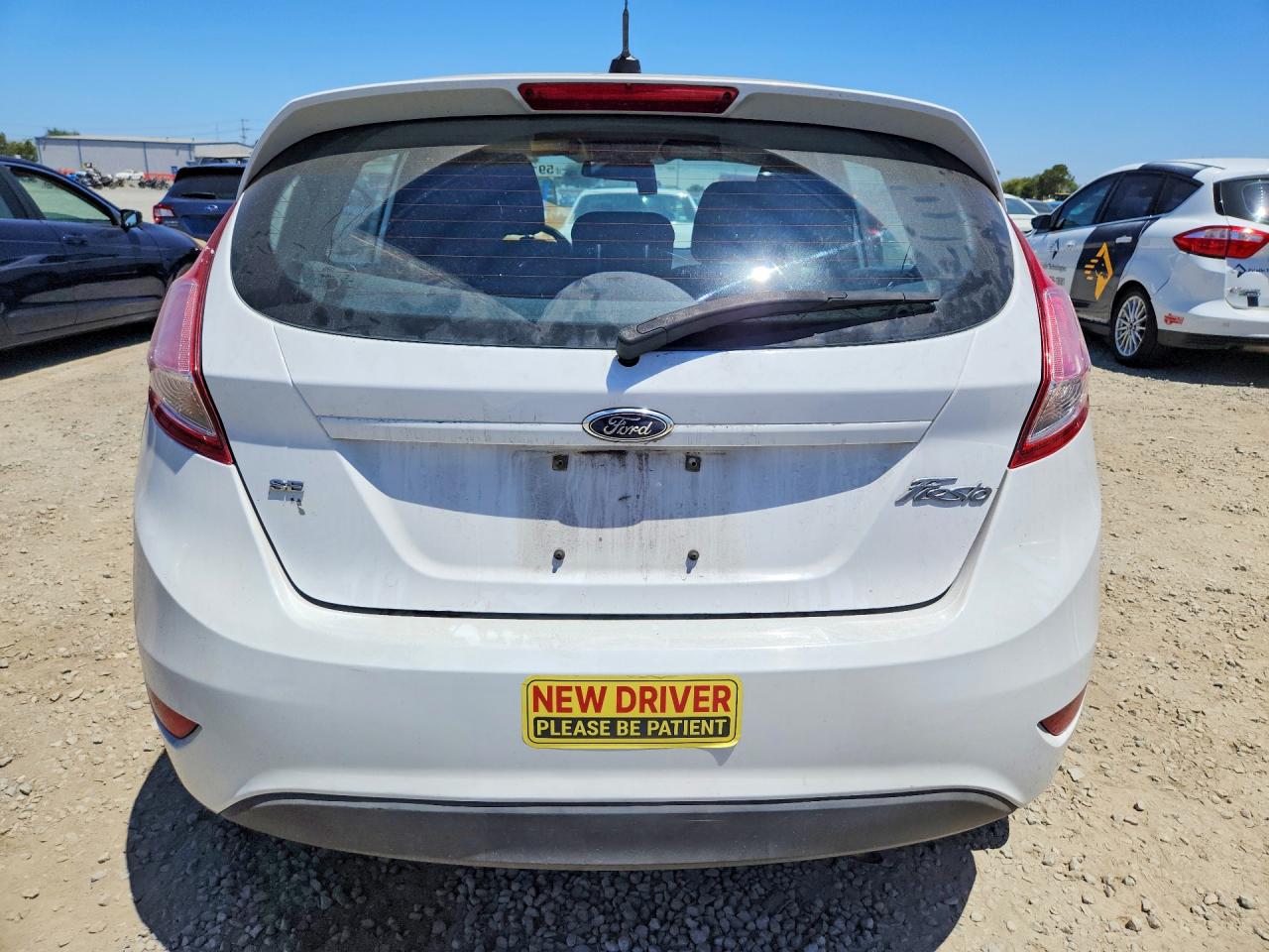 2014 Ford Fiesta Se White vin: 3FADP4EJ1EM121636