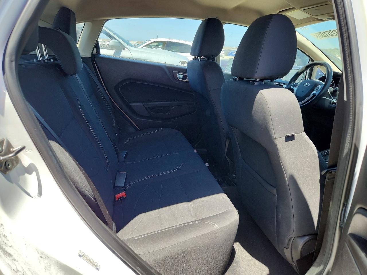 2014 Ford Fiesta Se White vin: 3FADP4EJ1EM121636