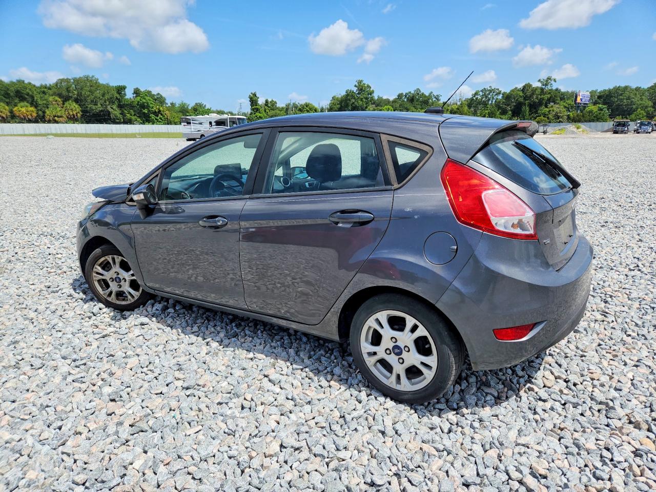 2015 Ford Fiesta Se Gray vin: 3FADP4EJ1FM111075