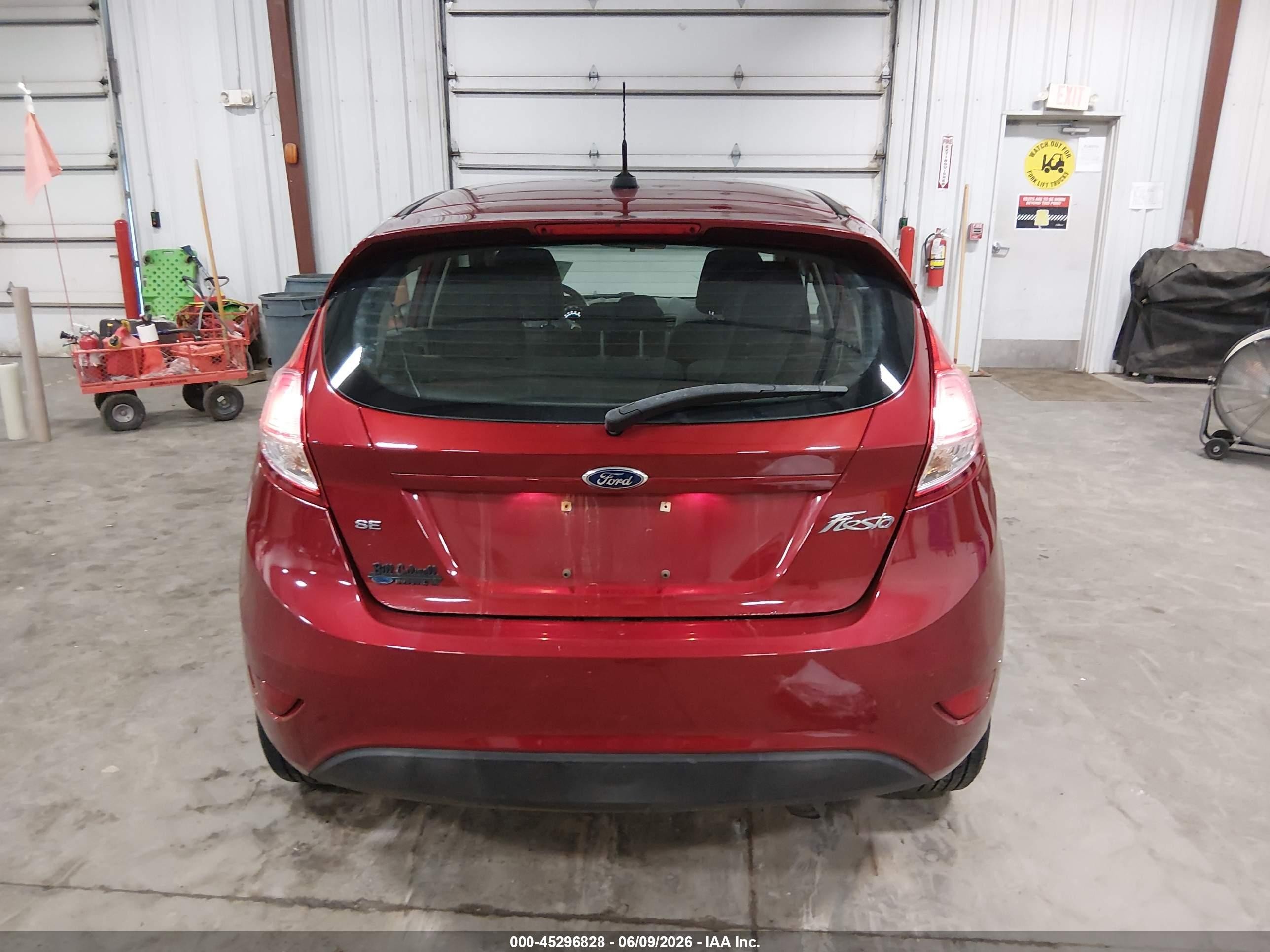 2015 Ford Fiesta Se Red vin: 3FADP4EJ1FM148546