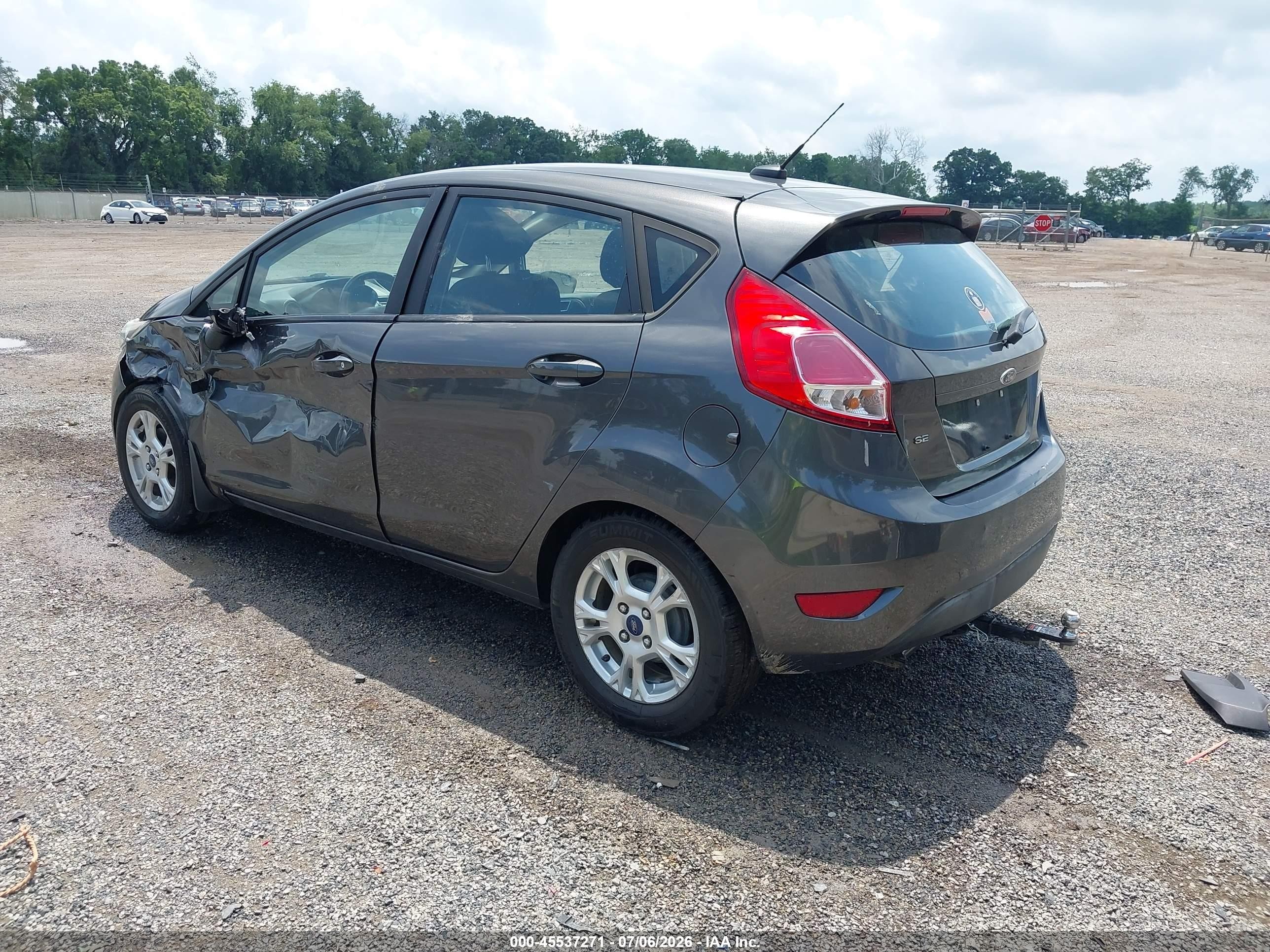 2015 Ford Fiesta Se Gray vin: 3FADP4EJ1FM175648