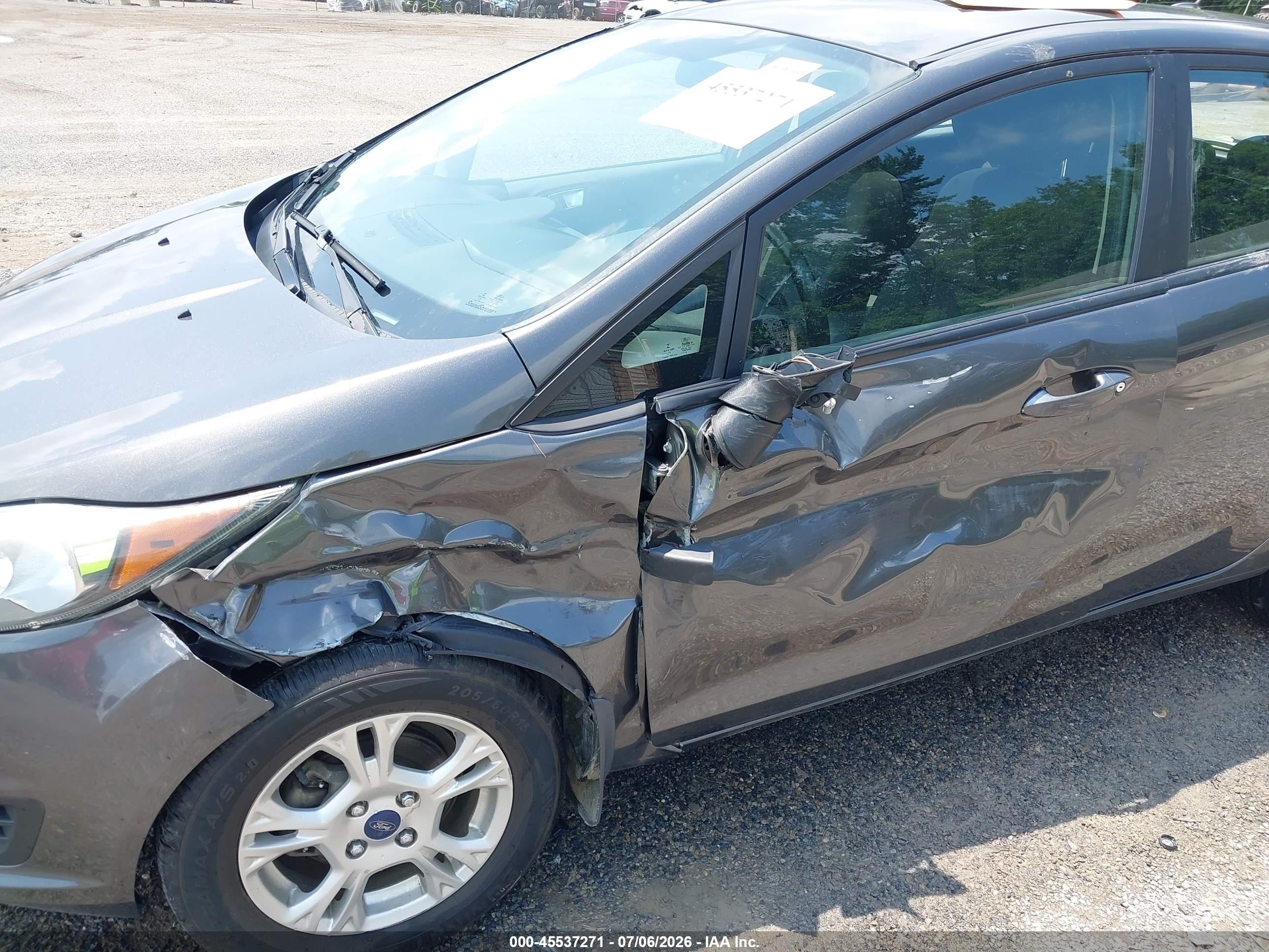 2015 Ford Fiesta Se Gray vin: 3FADP4EJ1FM175648