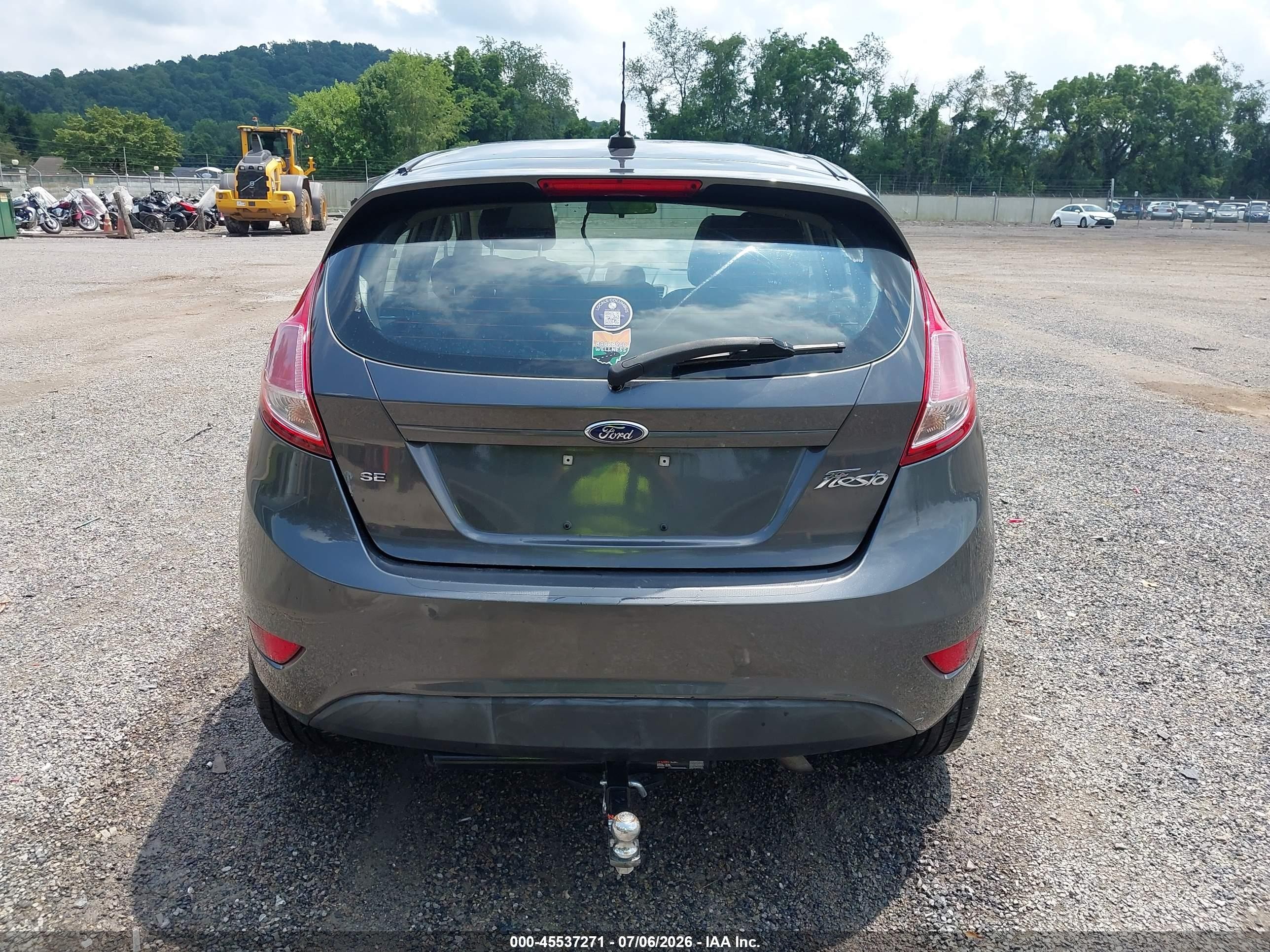 2015 Ford Fiesta Se Gray vin: 3FADP4EJ1FM175648