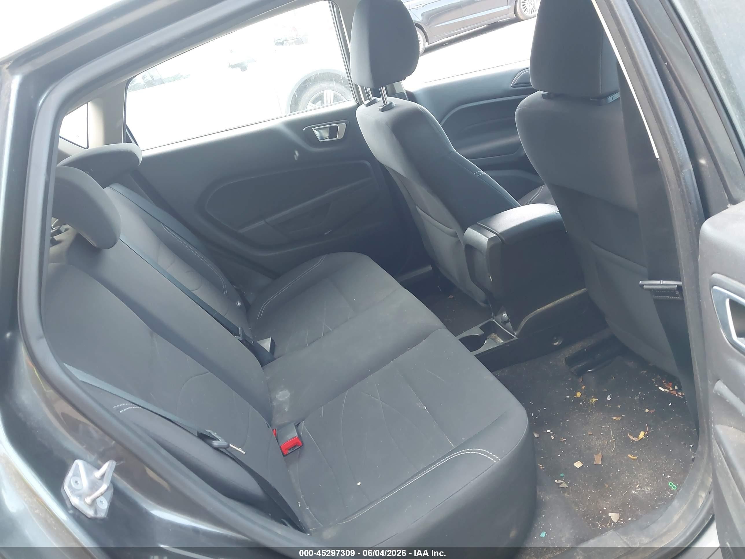 2015 Ford Fiesta Se Gray vin: 3FADP4EJ1FM224282