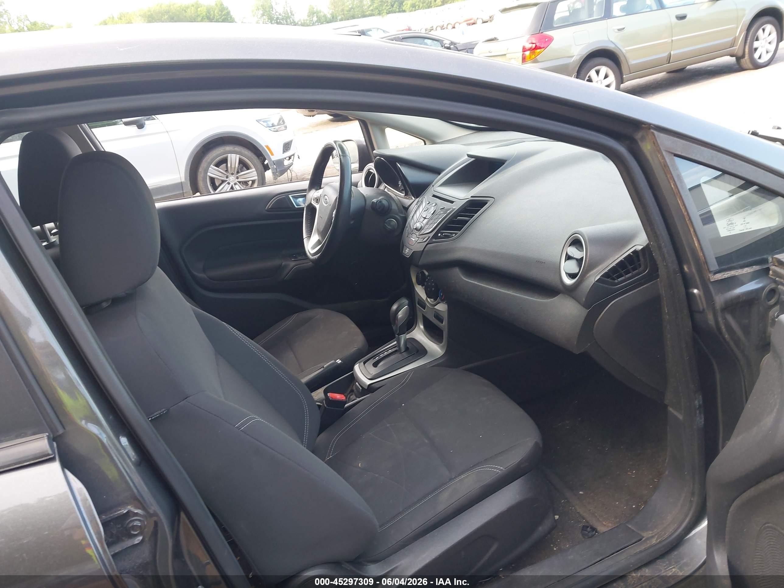 2015 Ford Fiesta Se Gray vin: 3FADP4EJ1FM224282