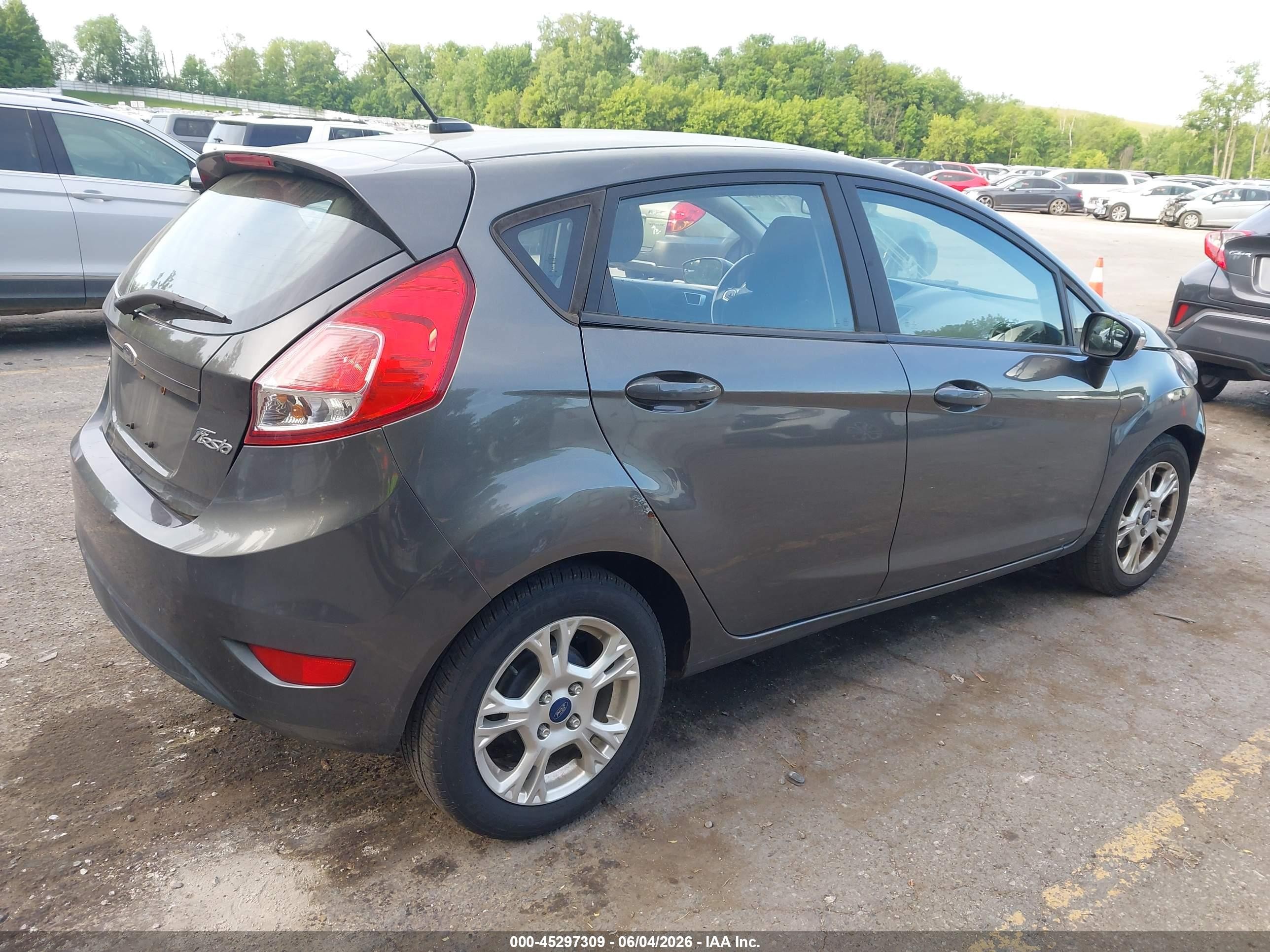 2015 Ford Fiesta Se Gray vin: 3FADP4EJ1FM224282