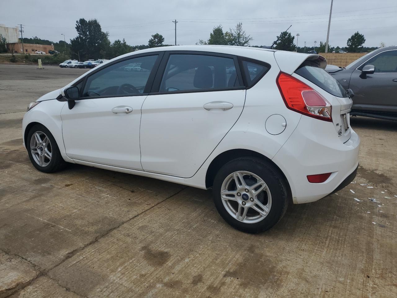 2018 Ford Fiesta Se White vin: 3FADP4EJ1JM105852