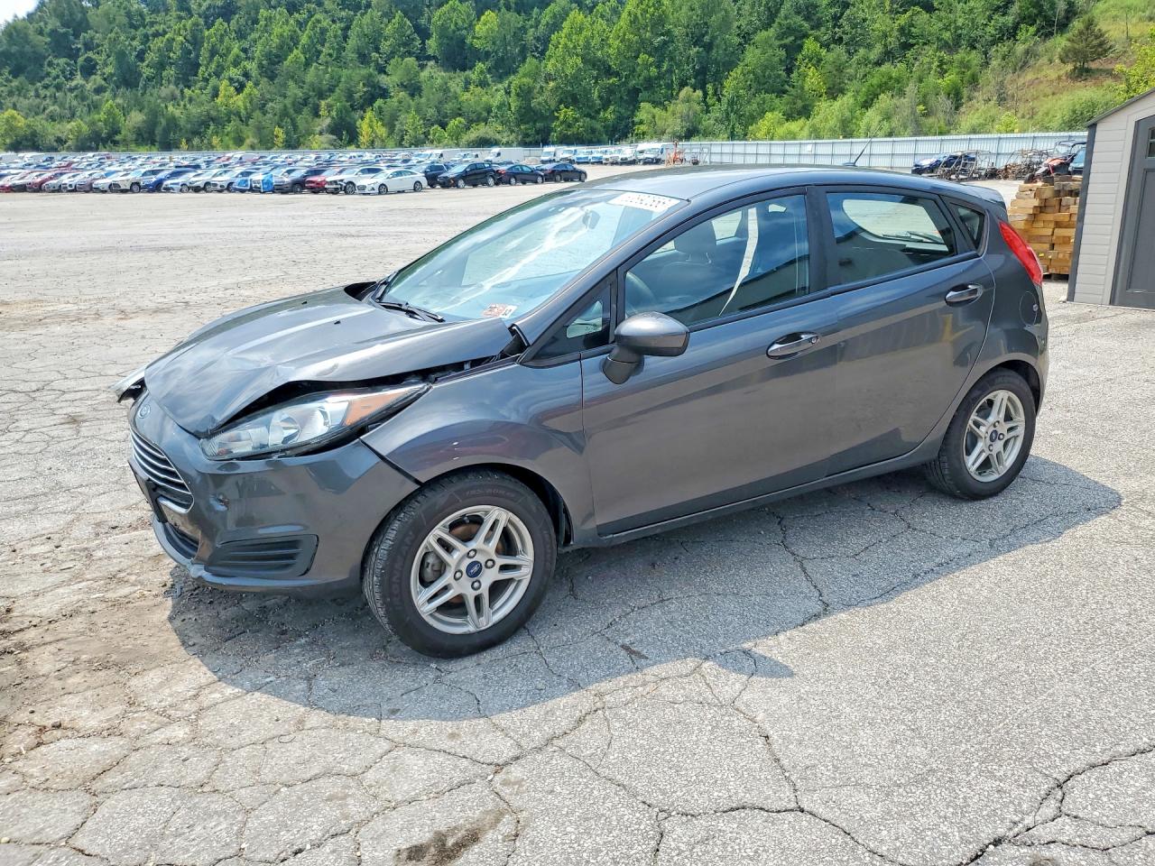 2019 Ford Fiesta Se Gray vin: 3FADP4EJ1KM130977