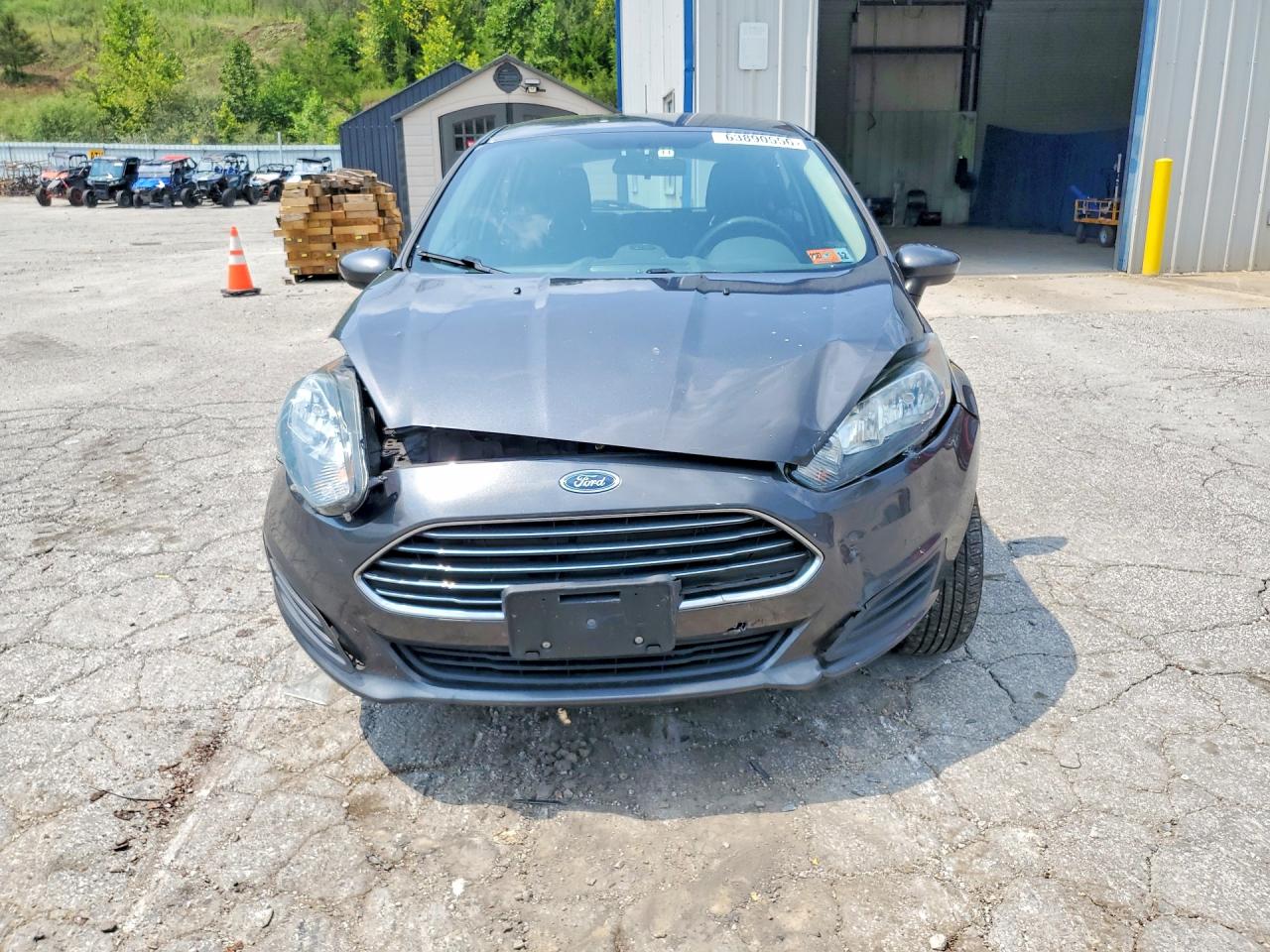 2019 Ford Fiesta Se Gray vin: 3FADP4EJ1KM130977