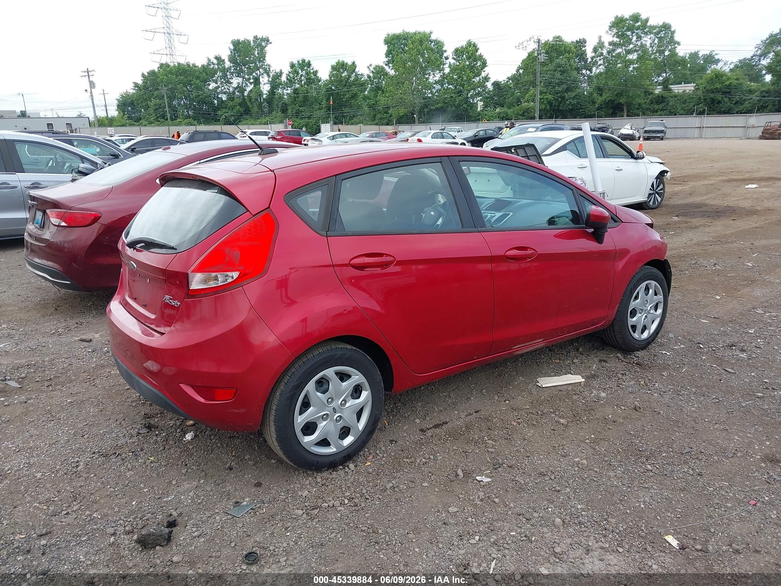 2011 Ford Fiesta Se Red vin: 3FADP4EJ2BM171568
