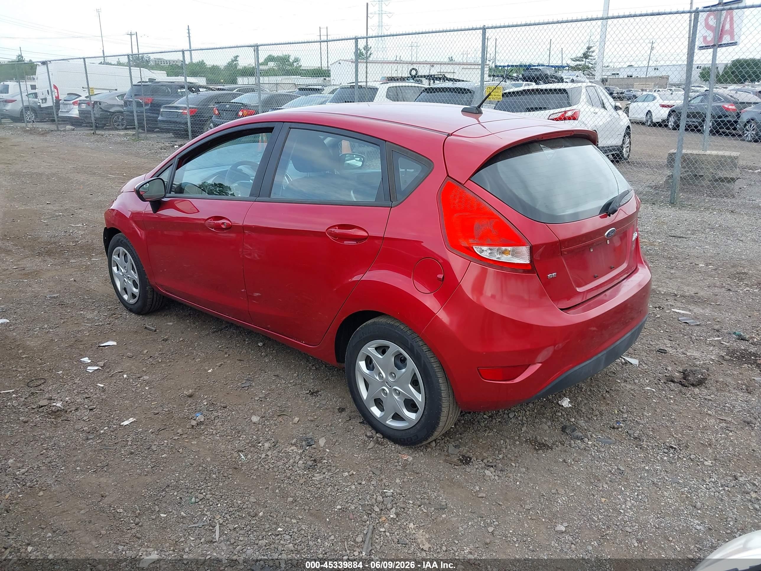 2011 Ford Fiesta Se Red vin: 3FADP4EJ2BM171568