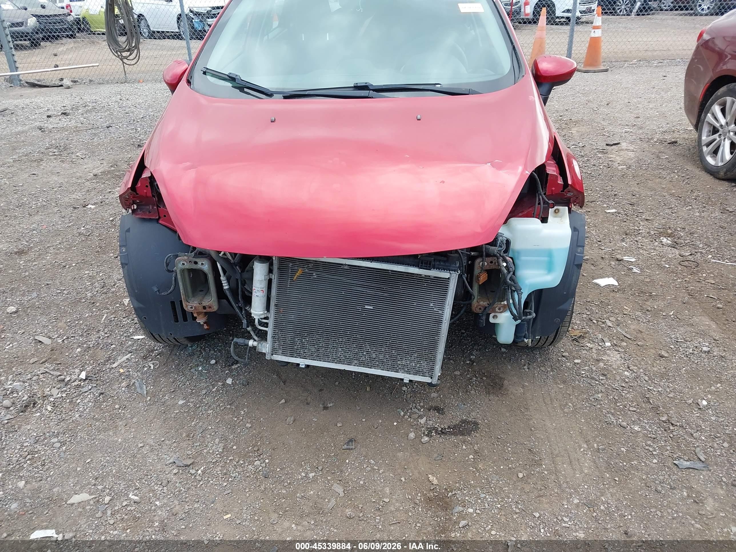 2011 Ford Fiesta Se Red vin: 3FADP4EJ2BM171568