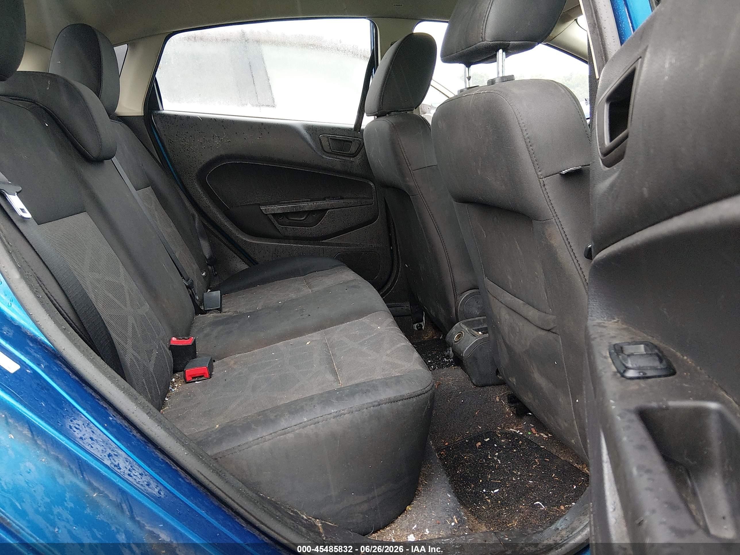 2011 Ford Fiesta Se Blue vin: 3FADP4EJ2BM233471