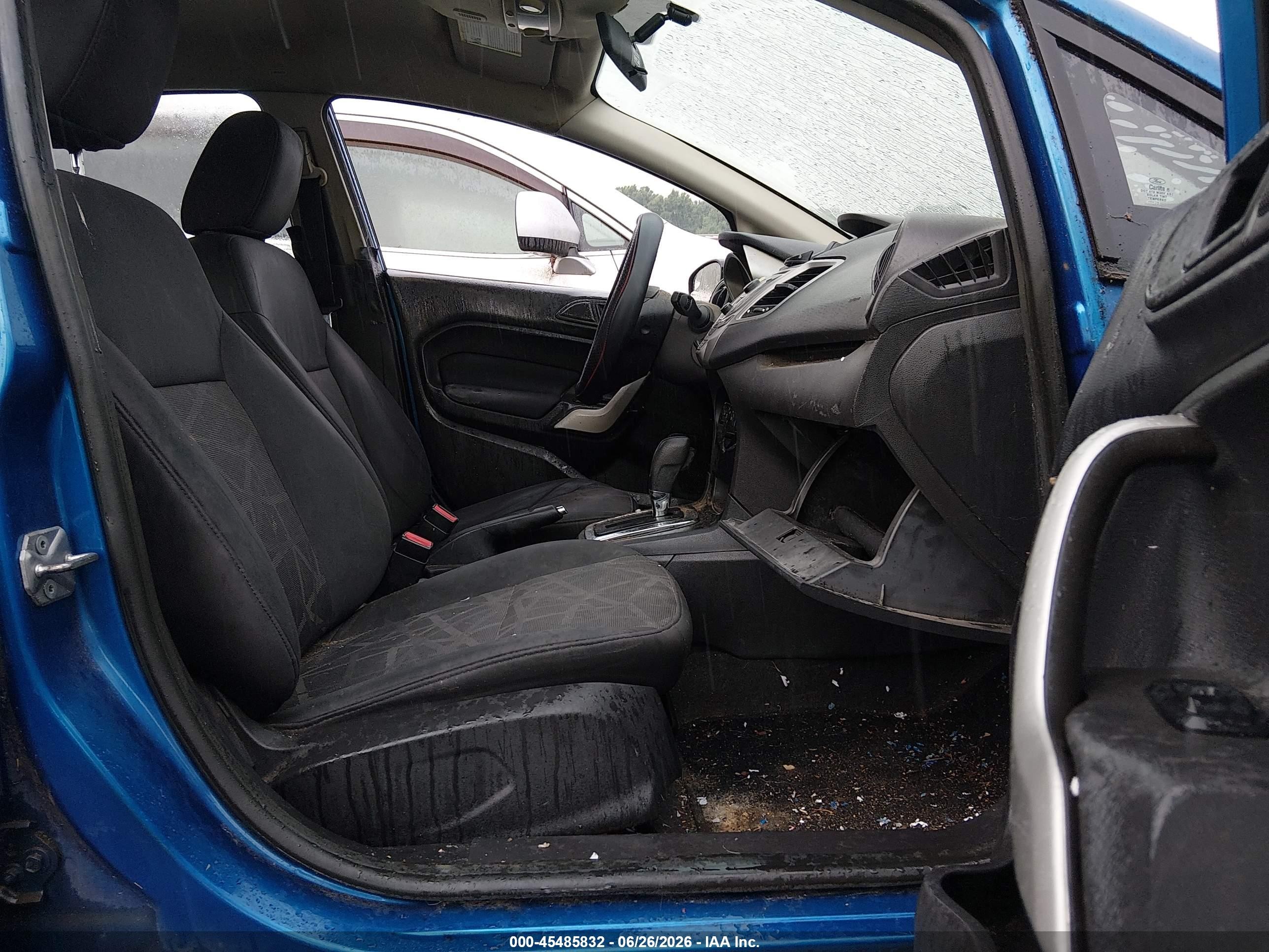 2011 Ford Fiesta Se Blue vin: 3FADP4EJ2BM233471