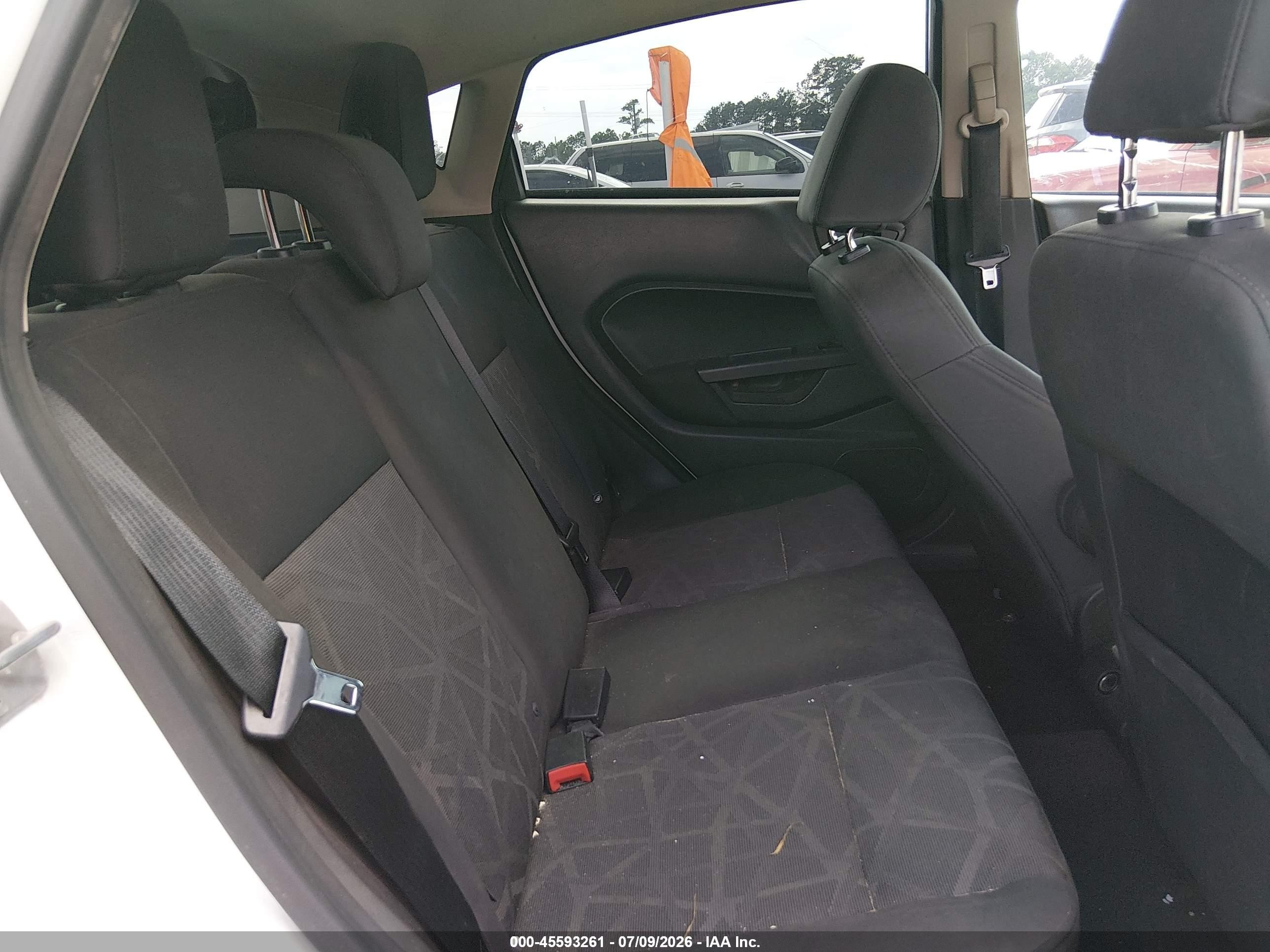 2013 Ford Fiesta Se White vin: 3FADP4EJ2DM109820