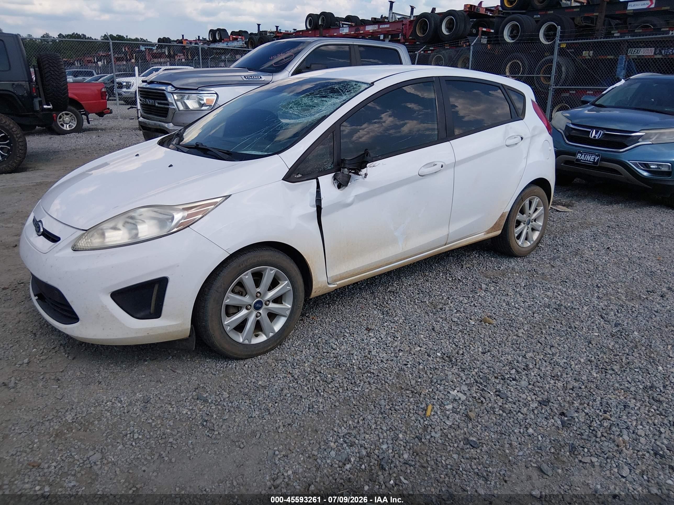 2013 Ford Fiesta Se White vin: 3FADP4EJ2DM109820