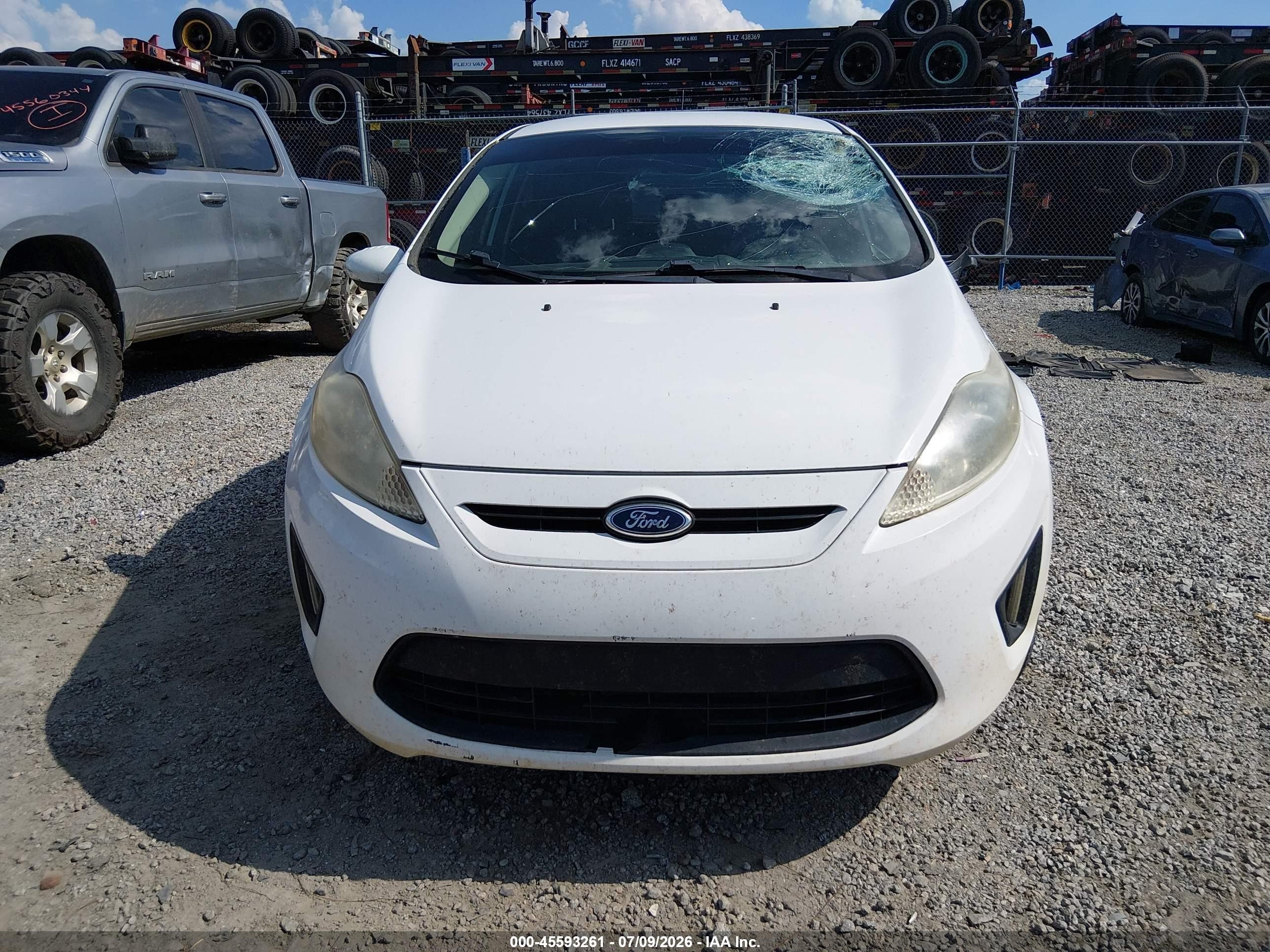 2013 Ford Fiesta Se White vin: 3FADP4EJ2DM109820