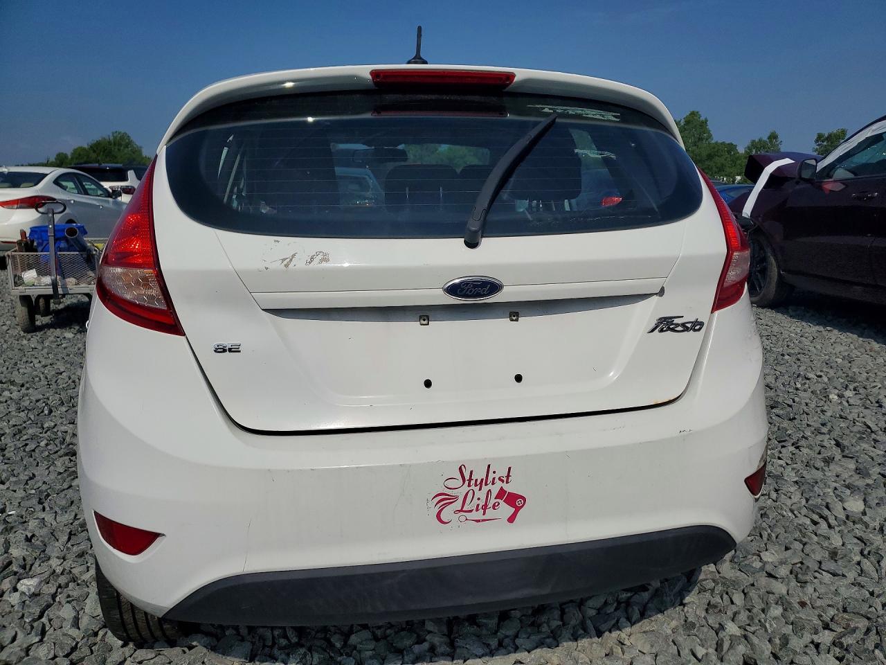 2013 Ford Fiesta Se White vin: 3FADP4EJ2DM201882