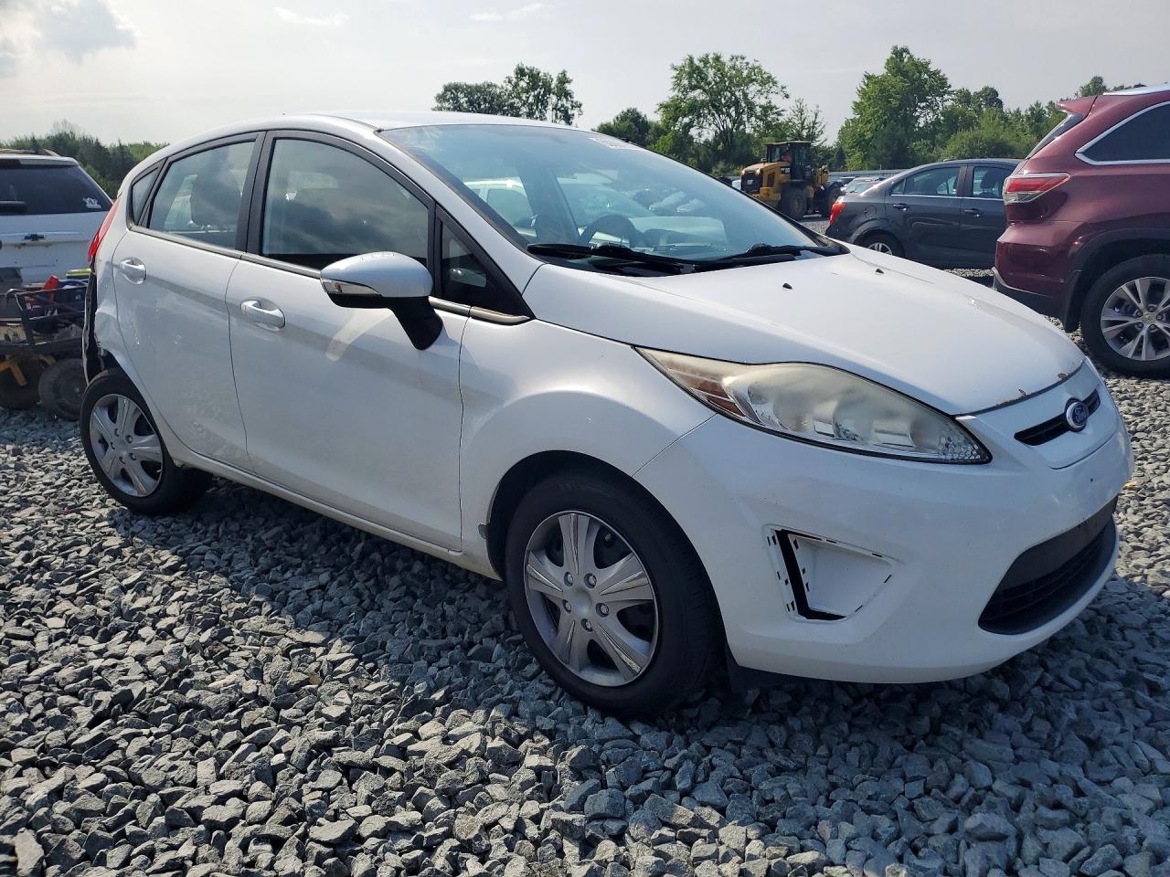 2013 Ford Fiesta Se White vin: 3FADP4EJ2DM201882