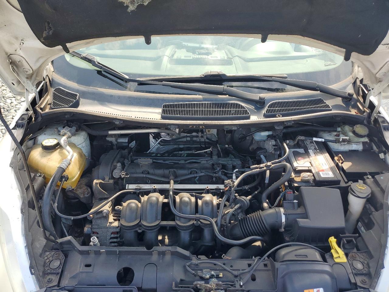 2013 Ford Fiesta Se White vin: 3FADP4EJ2DM201882