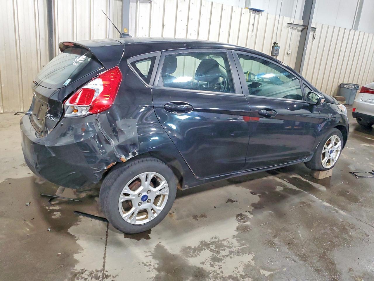 2014 Ford Fiesta Se Черный vin: 3FADP4EJ2EM102660