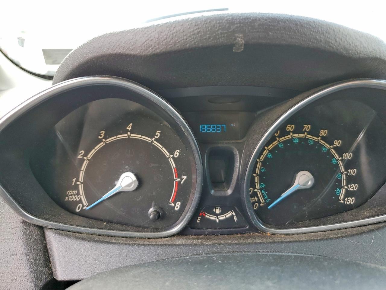 2014 Ford Fiesta Se Серебряный vin: 3FADP4EJ2EM122990