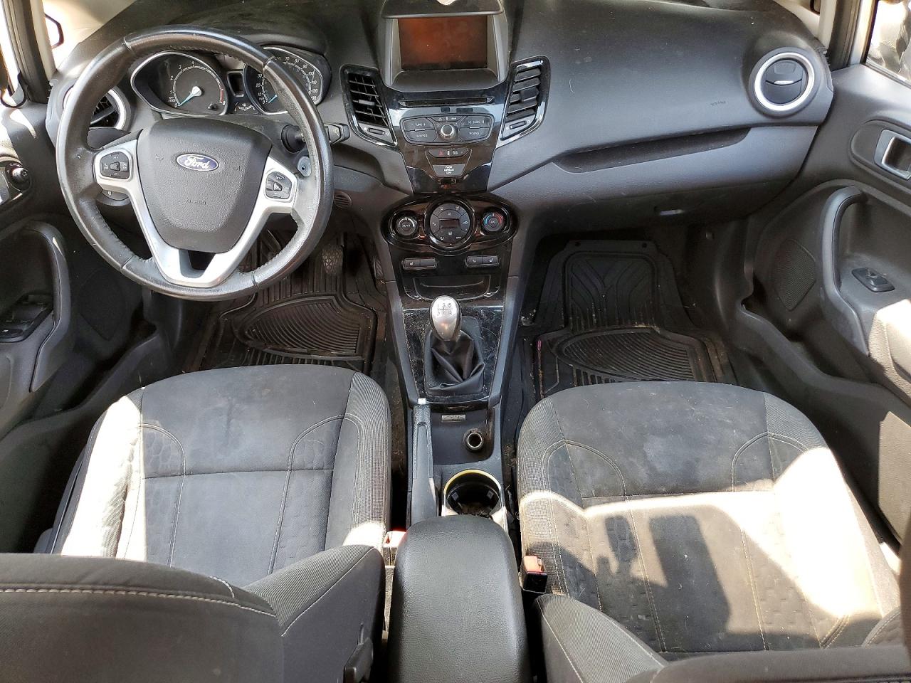 2014 Ford Fiesta Se Серебряный vin: 3FADP4EJ2EM122990