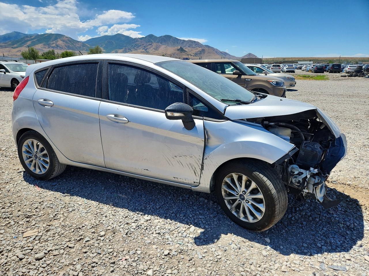 2014 Ford Fiesta Se Silver vin: 3FADP4EJ2EM160302