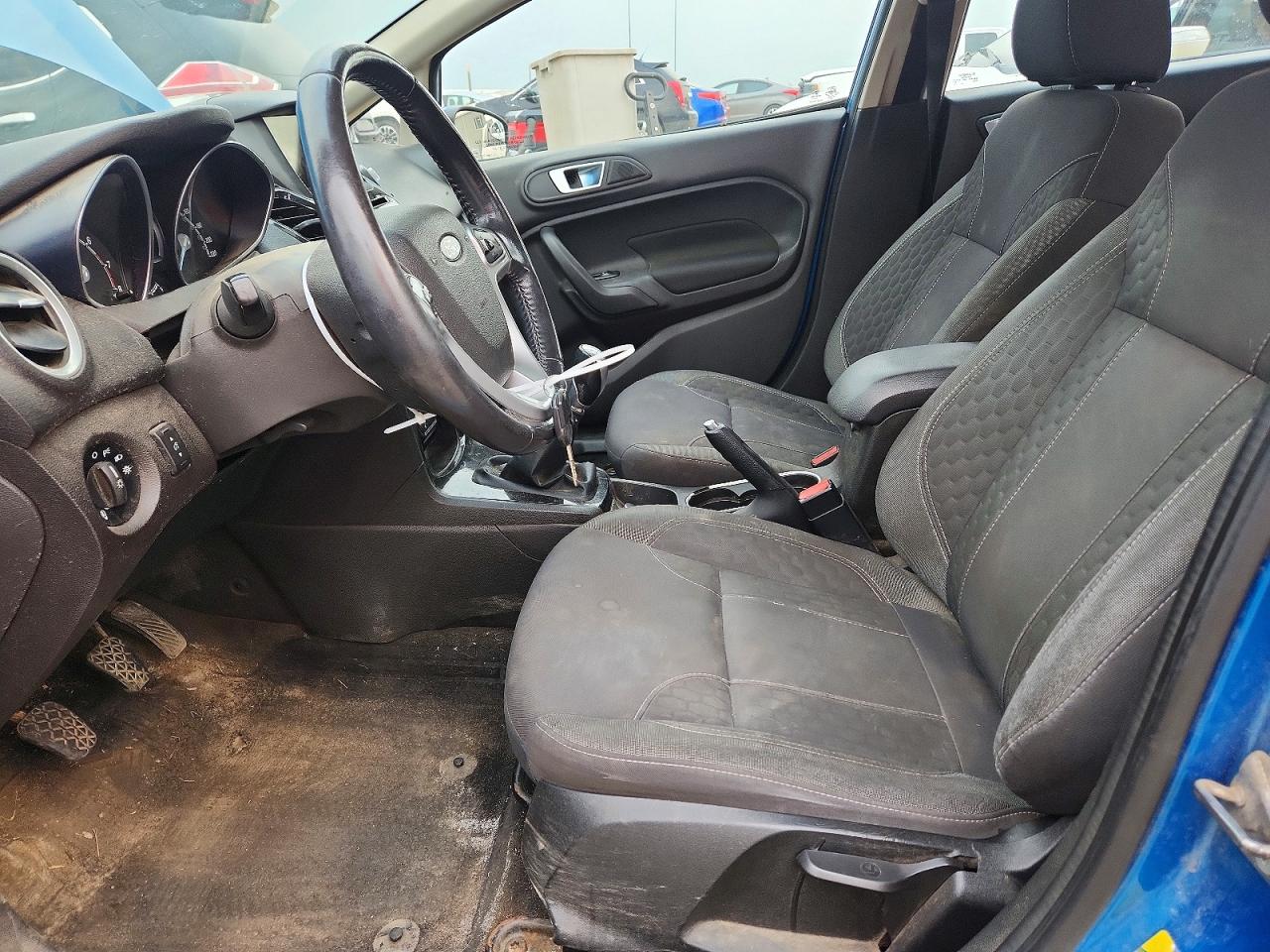 2015 Ford Fiesta Se Blue vin: 3FADP4EJ2FM127947