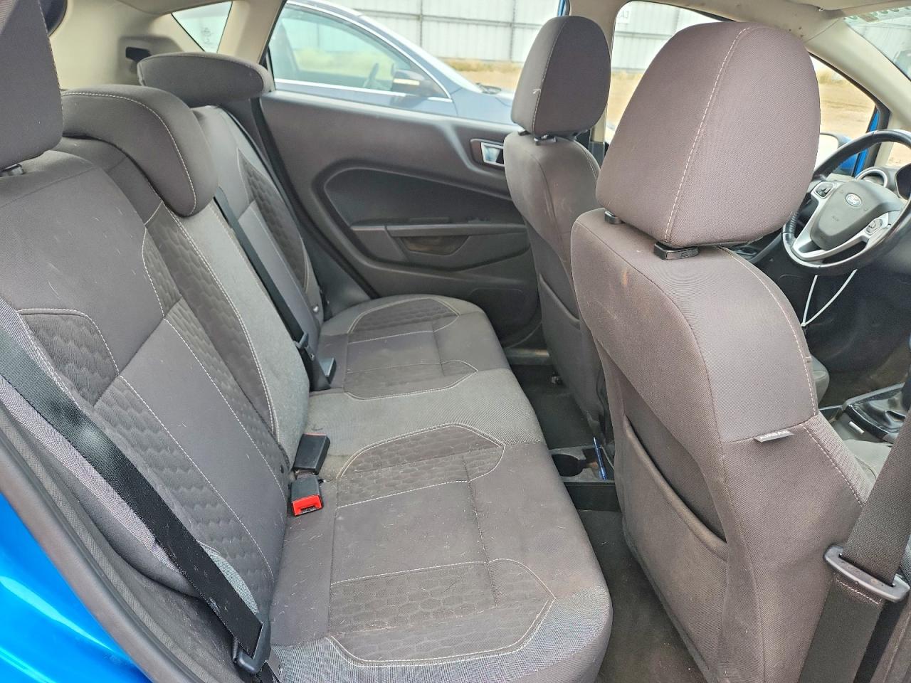 2015 Ford Fiesta Se Blue vin: 3FADP4EJ2FM127947
