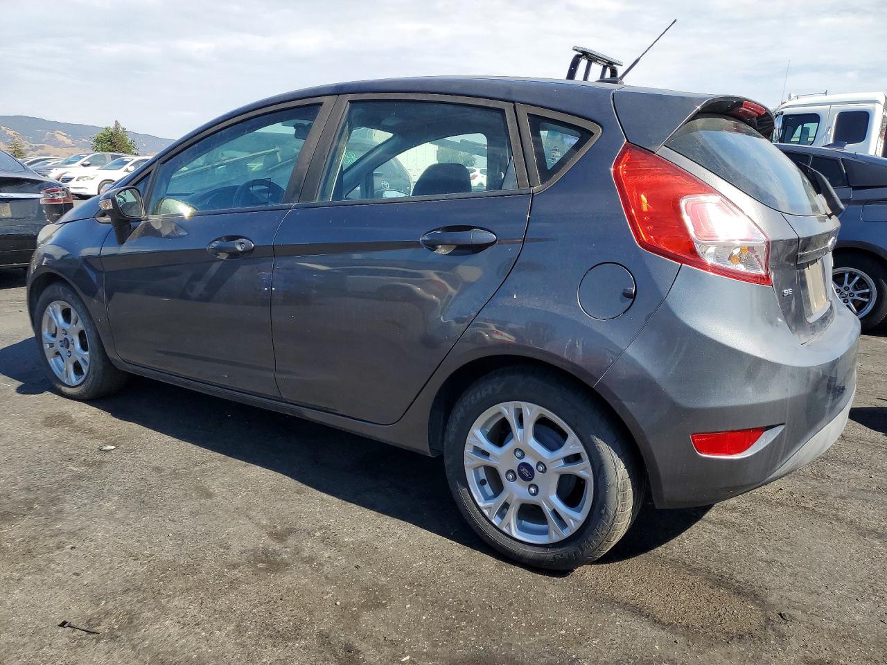 2015 Ford Fiesta Se Угольный vin: 3FADP4EJ2FM133442