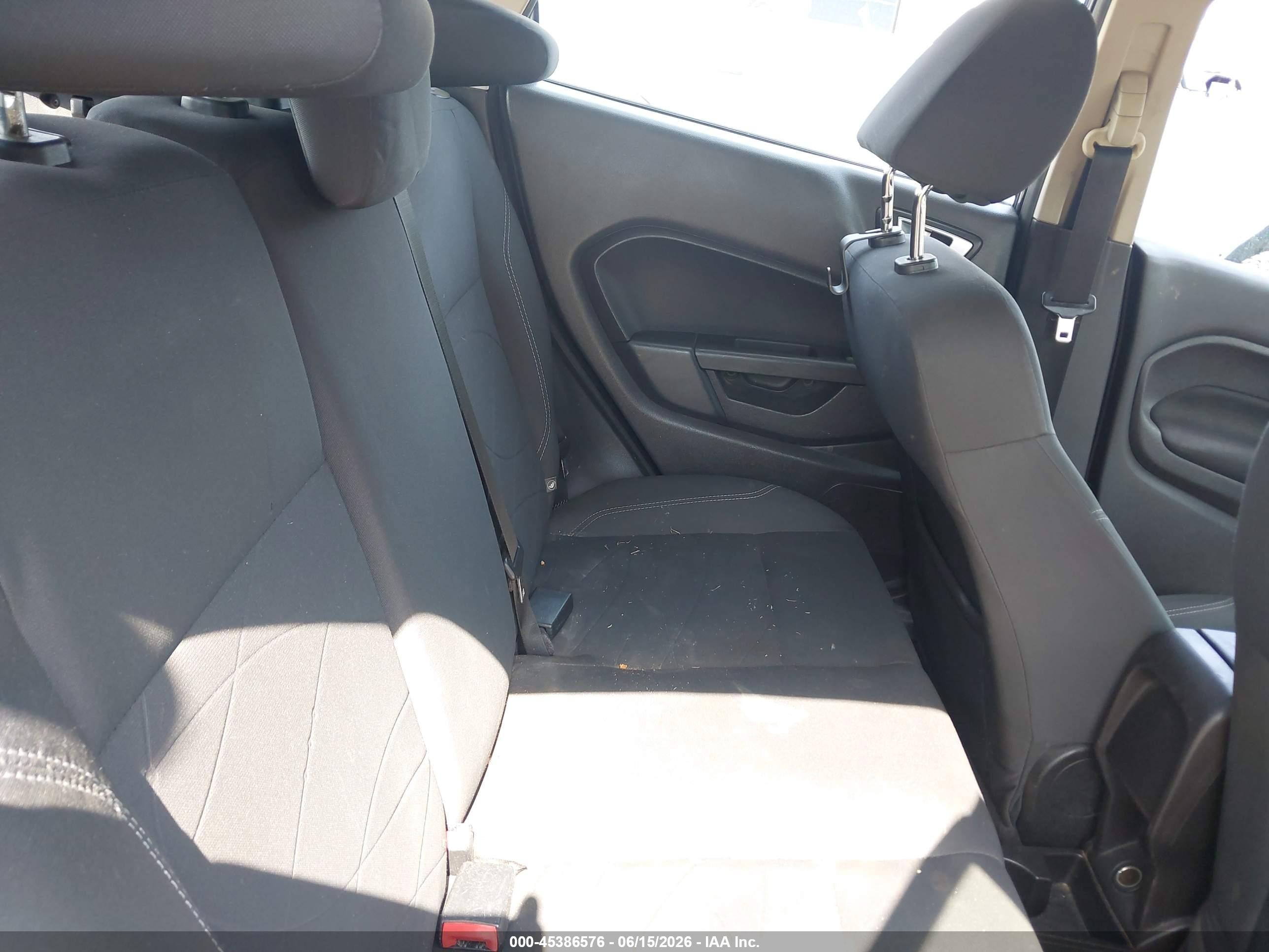 2015 Ford Fiesta Se Black vin: 3FADP4EJ2FM208589