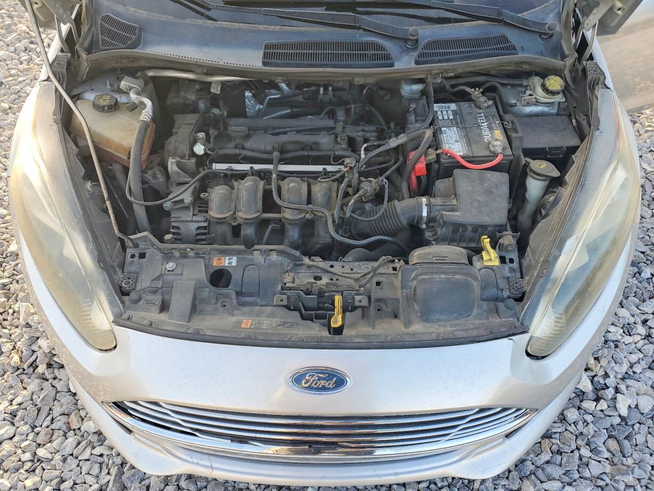 2015 Ford Fiesta Se Серебряный vin: 3FADP4EJ2FM211282